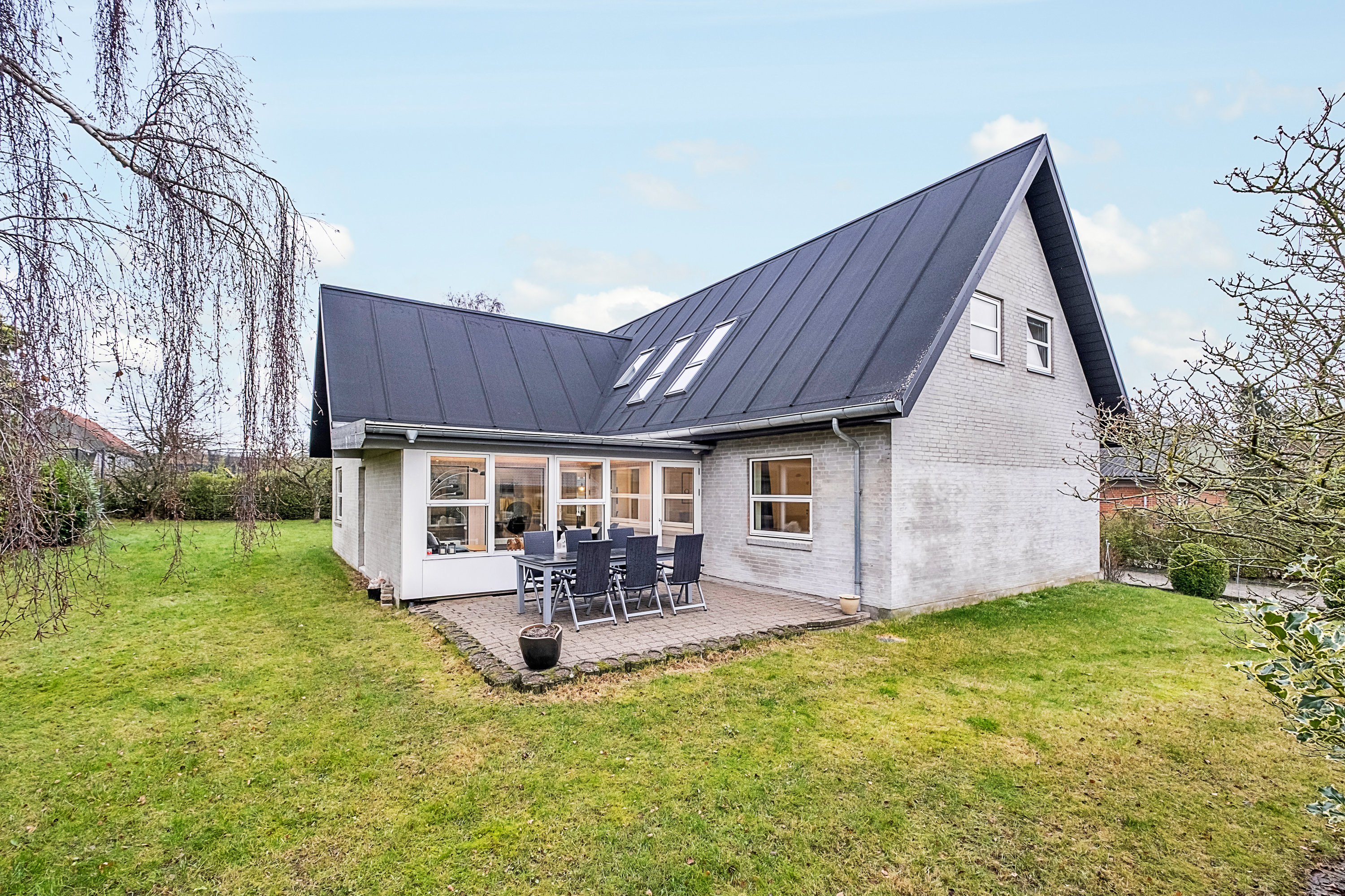 Fremhævet ejendommen billede i fuldskærmstilstand. Billede af Hyldehaven 120, 8520 Lystrup