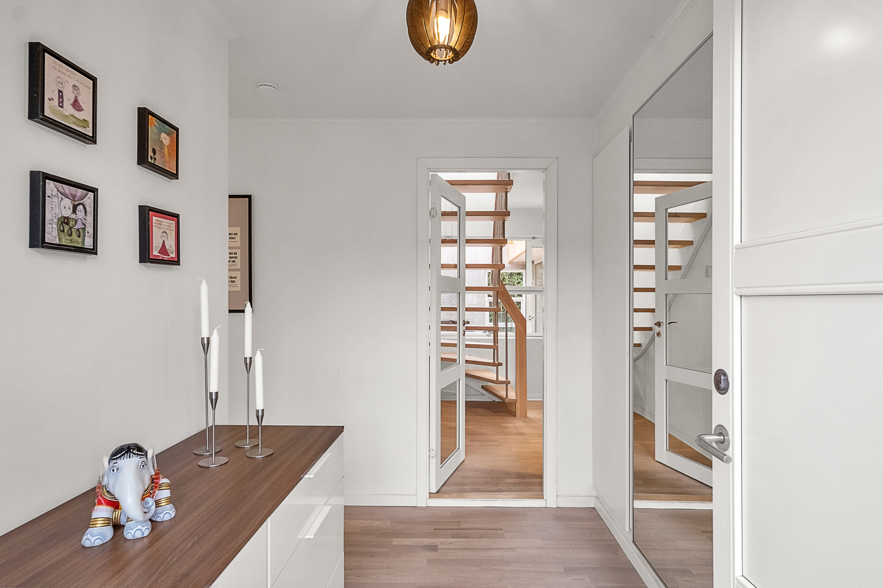 Fremhævet entré billede i fuldskærmstilstand. Billede af Hyldehaven 120, 8520 Lystrup