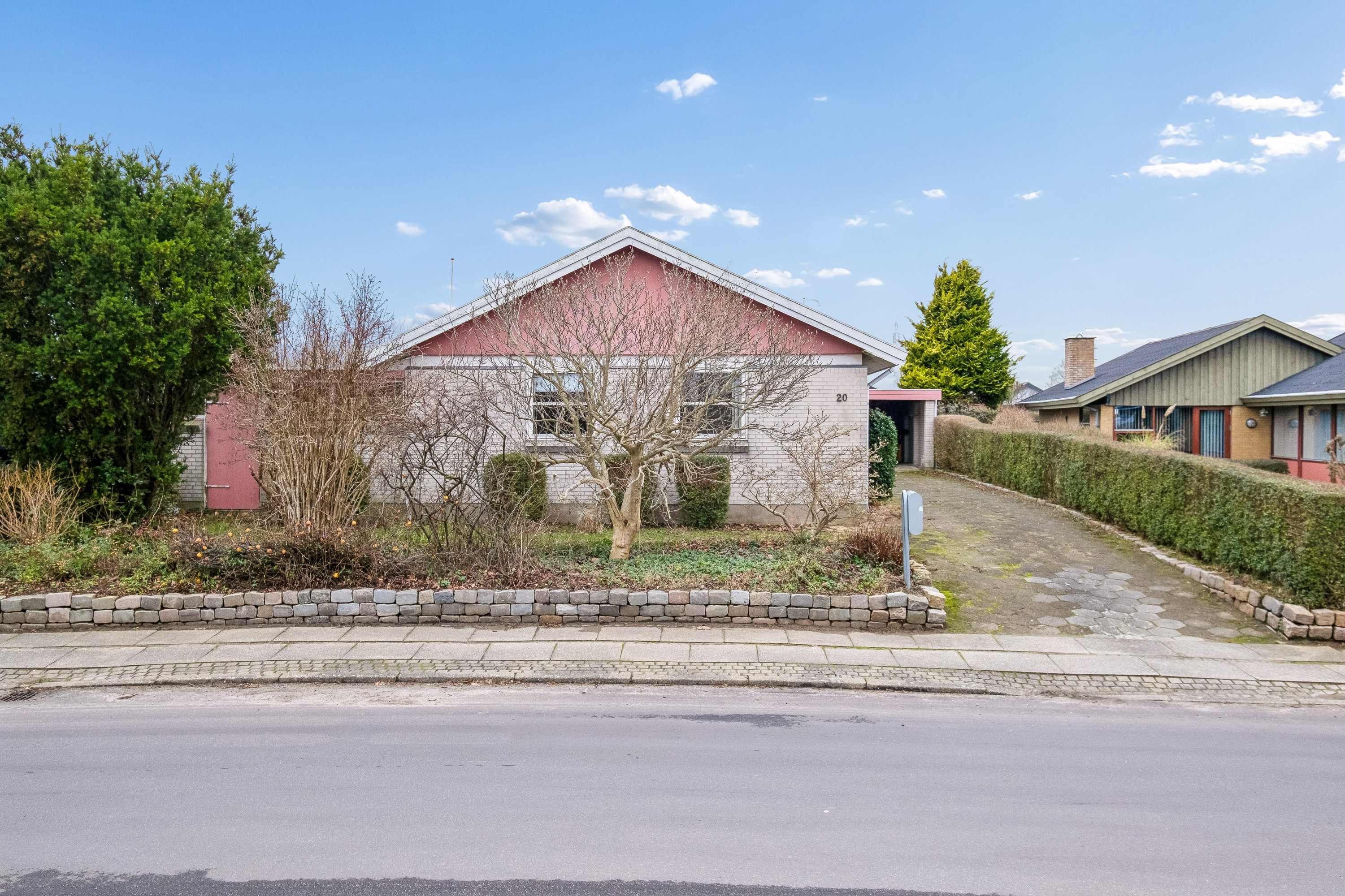 Fremhævet facade billede i fuldskærmstilstand. Billede af Toftevænget 20, Tyrsted, 8700 Horsens