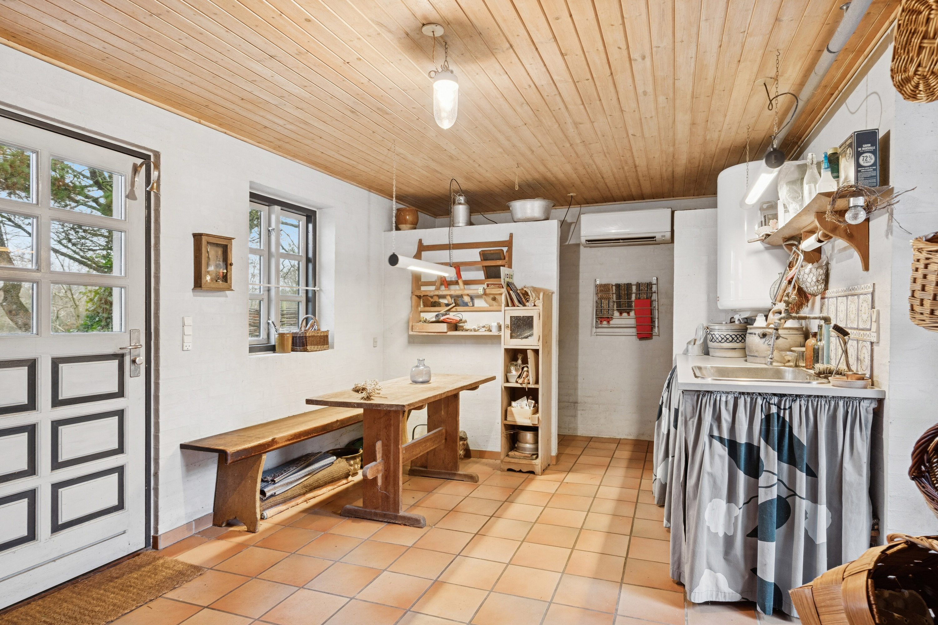 Fremhævet hall billede i fuldskærmstilstand. Billede af Kirsbølvej 19, 6064 Jordrup