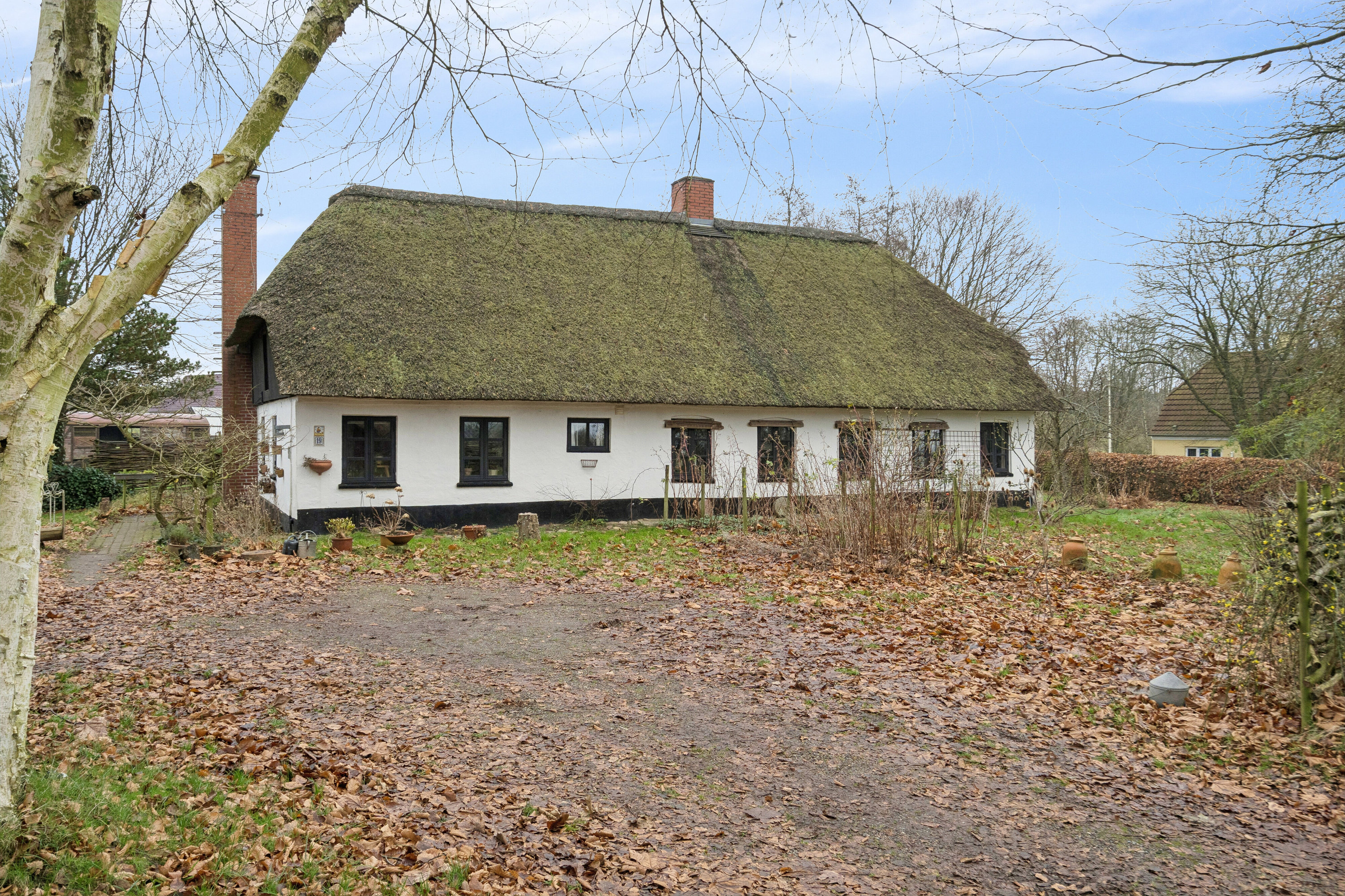 Fremhævet udendørs billede i fuldskærmstilstand. Billede af Kirsbølvej 19, 6064 Jordrup