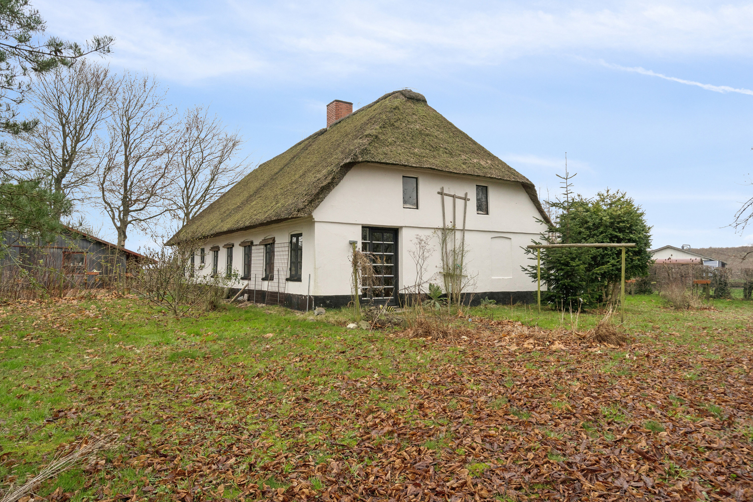 Fremhævet udendørs billede i fuldskærmstilstand. Billede af Kirsbølvej 19, 6064 Jordrup