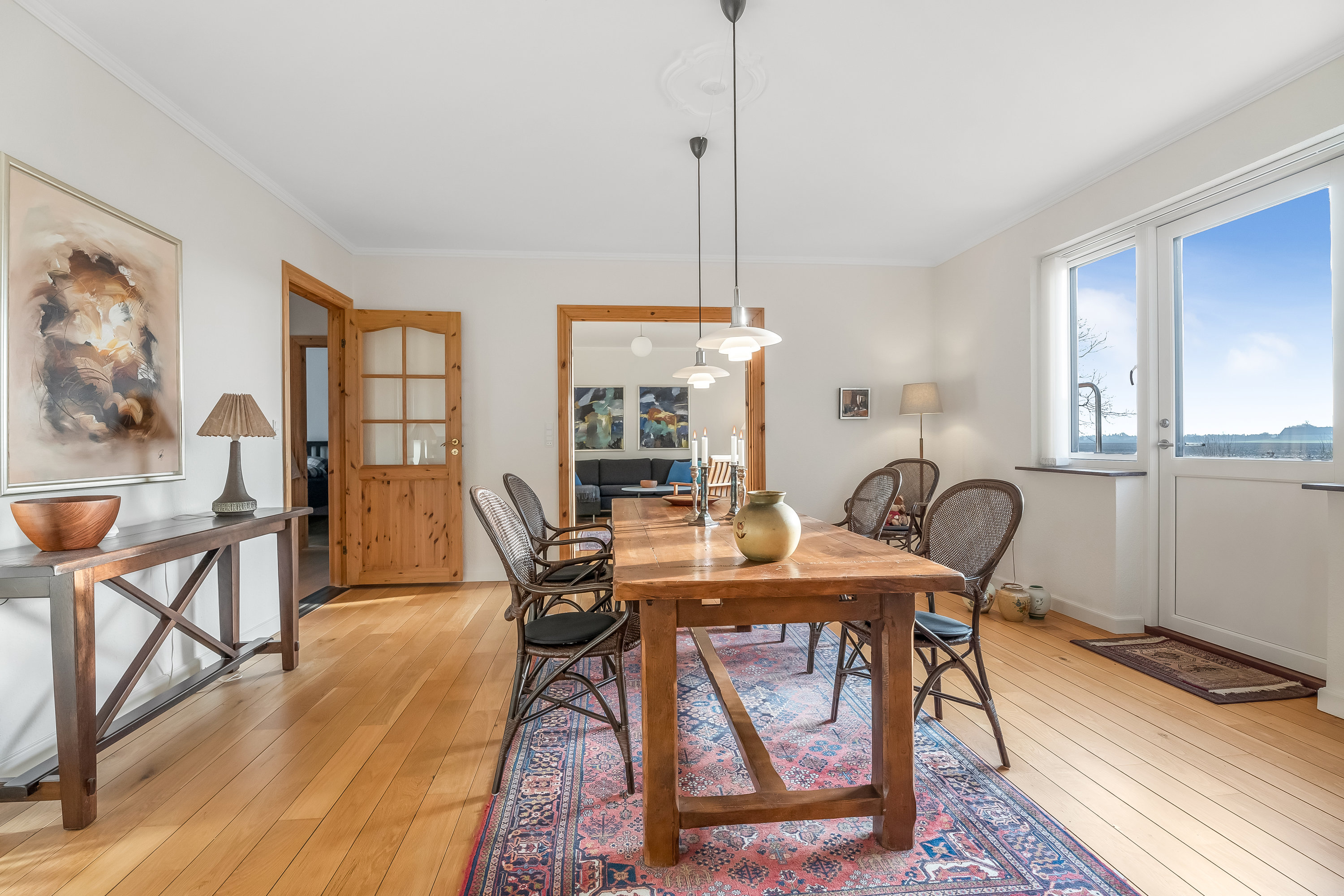 Fremhævet stue billede i fuldskærmstilstand. Billede af Bredevej 1, 4872 Idestrup