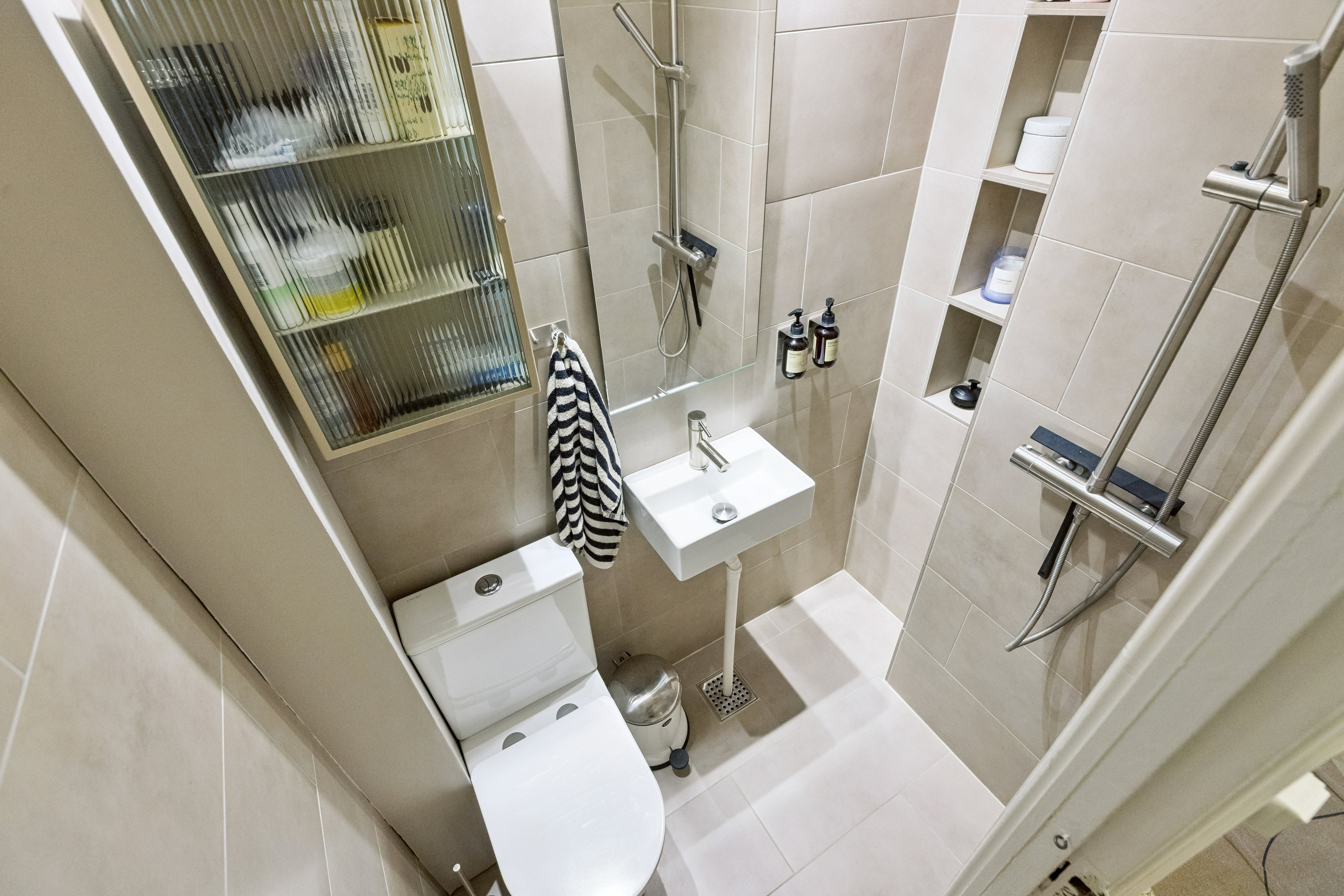 Fremhævet badeværelse billede i fuldskærmstilstand. Billede af Lysefjordsgade 3, 1. tv., 2300 København S