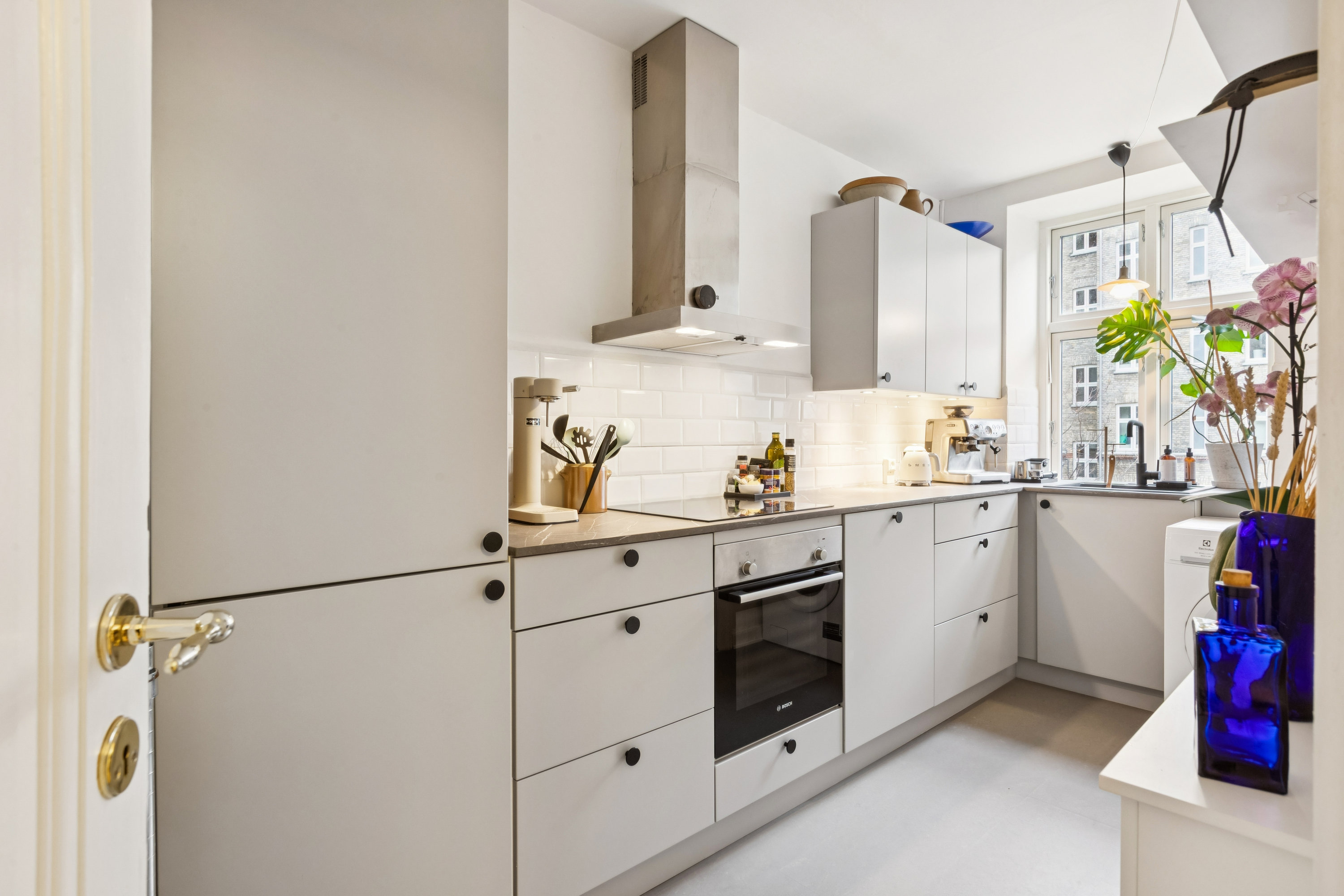 Fremhævet køkken billede i fuldskærmstilstand. Billede af Lysefjordsgade 3, 1. tv., 2300 København S