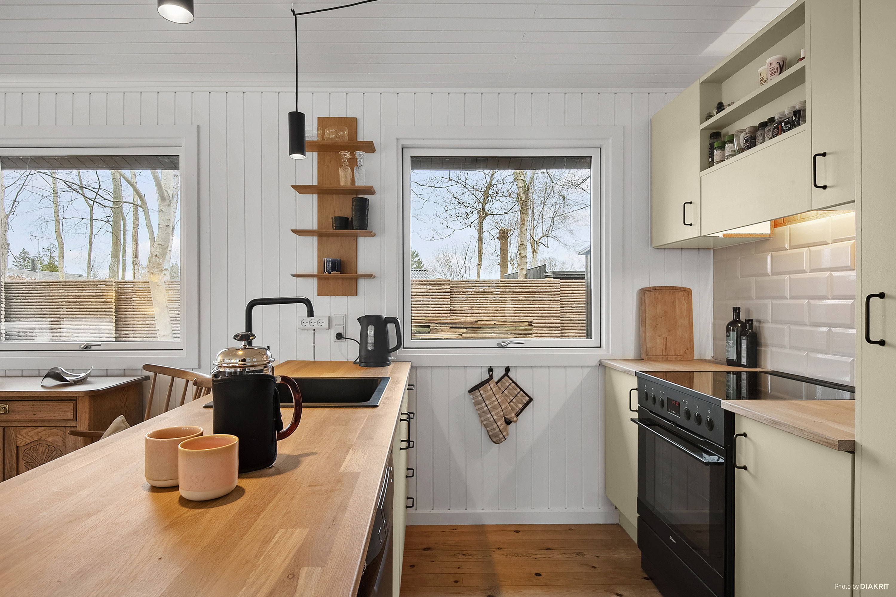 Fremhævet køkken billede i fuldskærmstilstand. Billede af Garderhøjen 27, 4671 Strøby