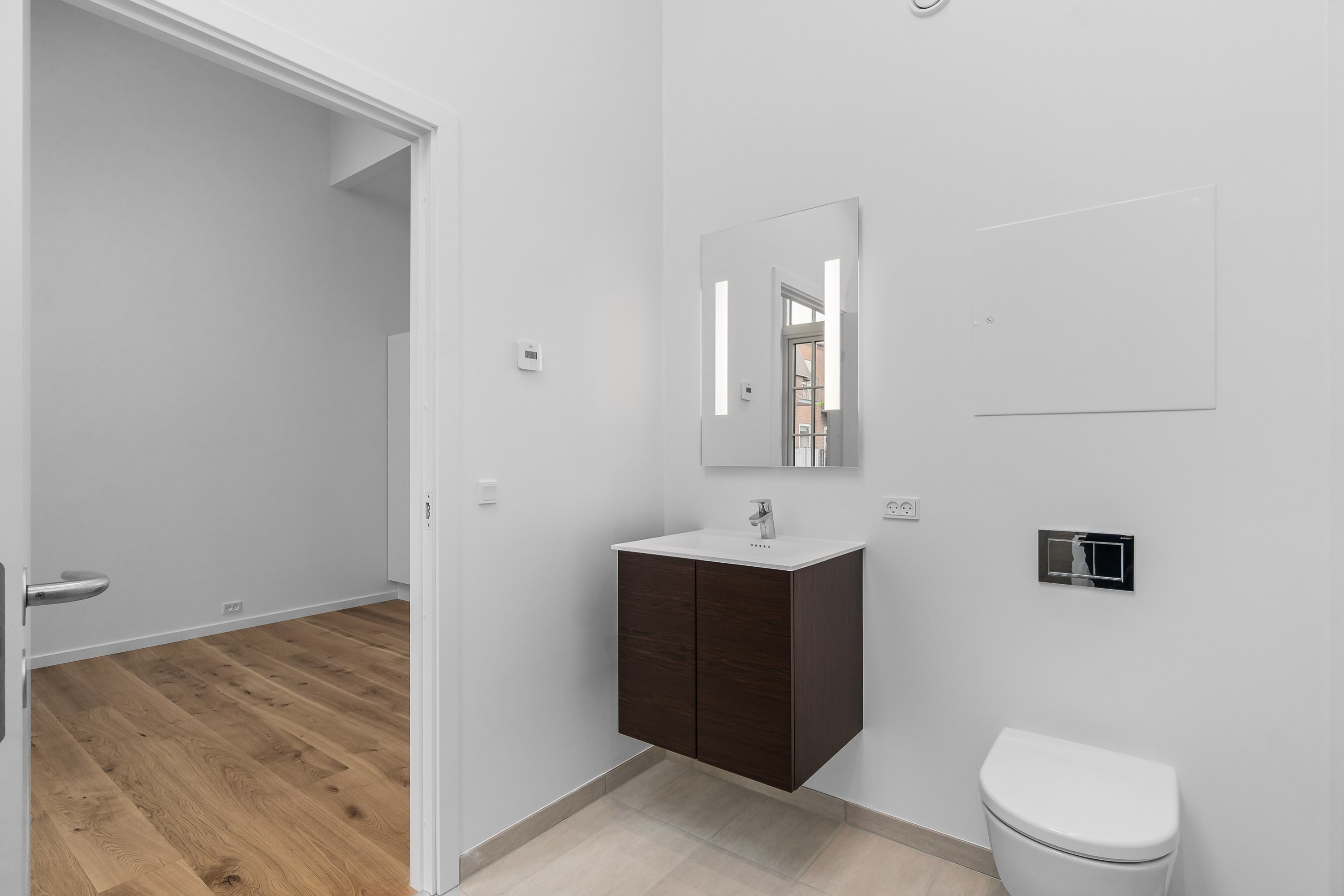 Fremhævet  billede i fuldskærmstilstand. Billede af Hostrupsvej 1B, 3400 Hillerød