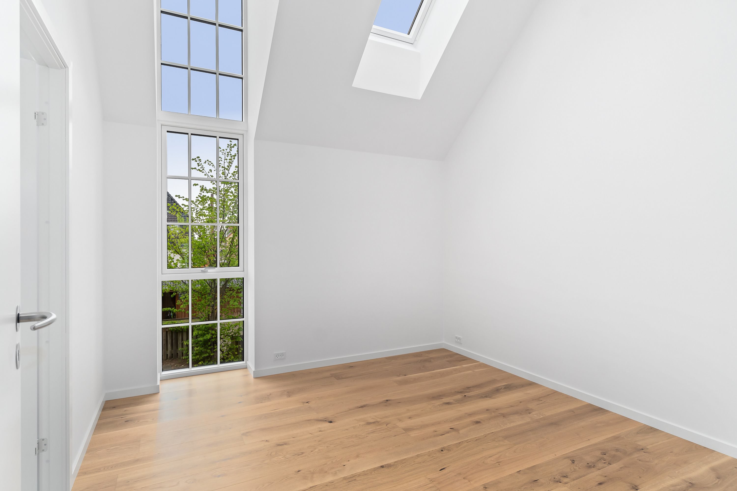 Fremhævet  billede i fuldskærmstilstand. Billede af Hostrupsvej 1B, 3400 Hillerød