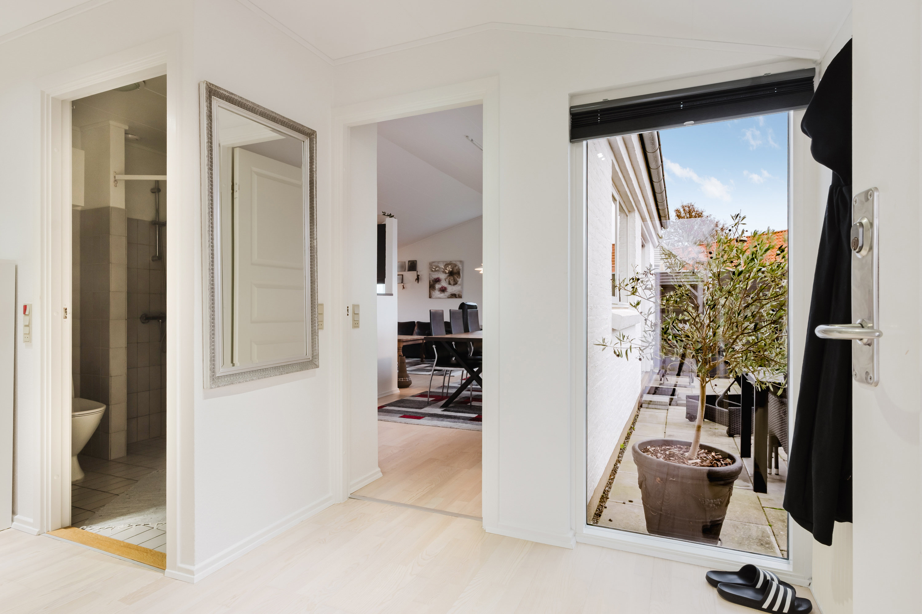 Fremhævet gang billede i fuldskærmstilstand. Billede af Tronnehaven 1, 5800 Nyborg