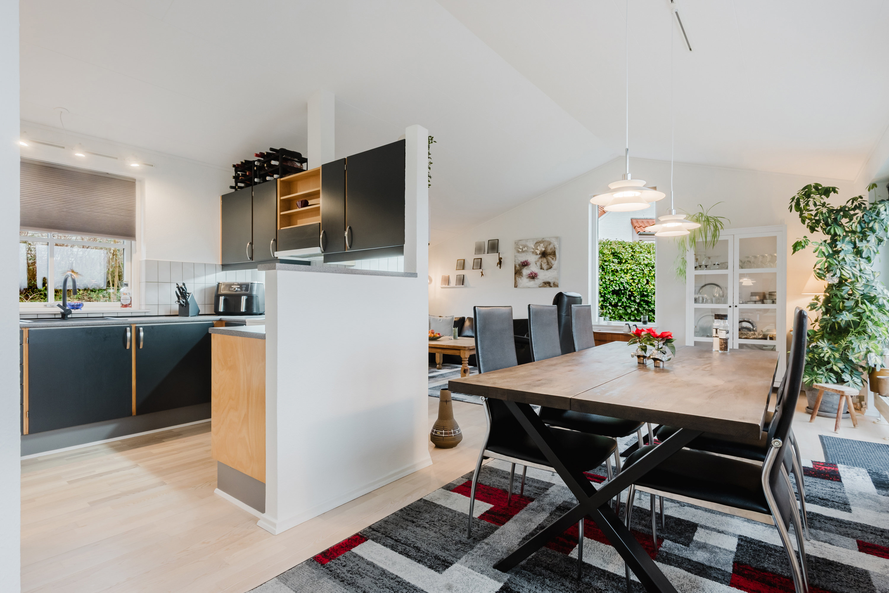 Fremhævet køkken alrum billede i fuldskærmstilstand. Billede af Tronnehaven 1, 5800 Nyborg