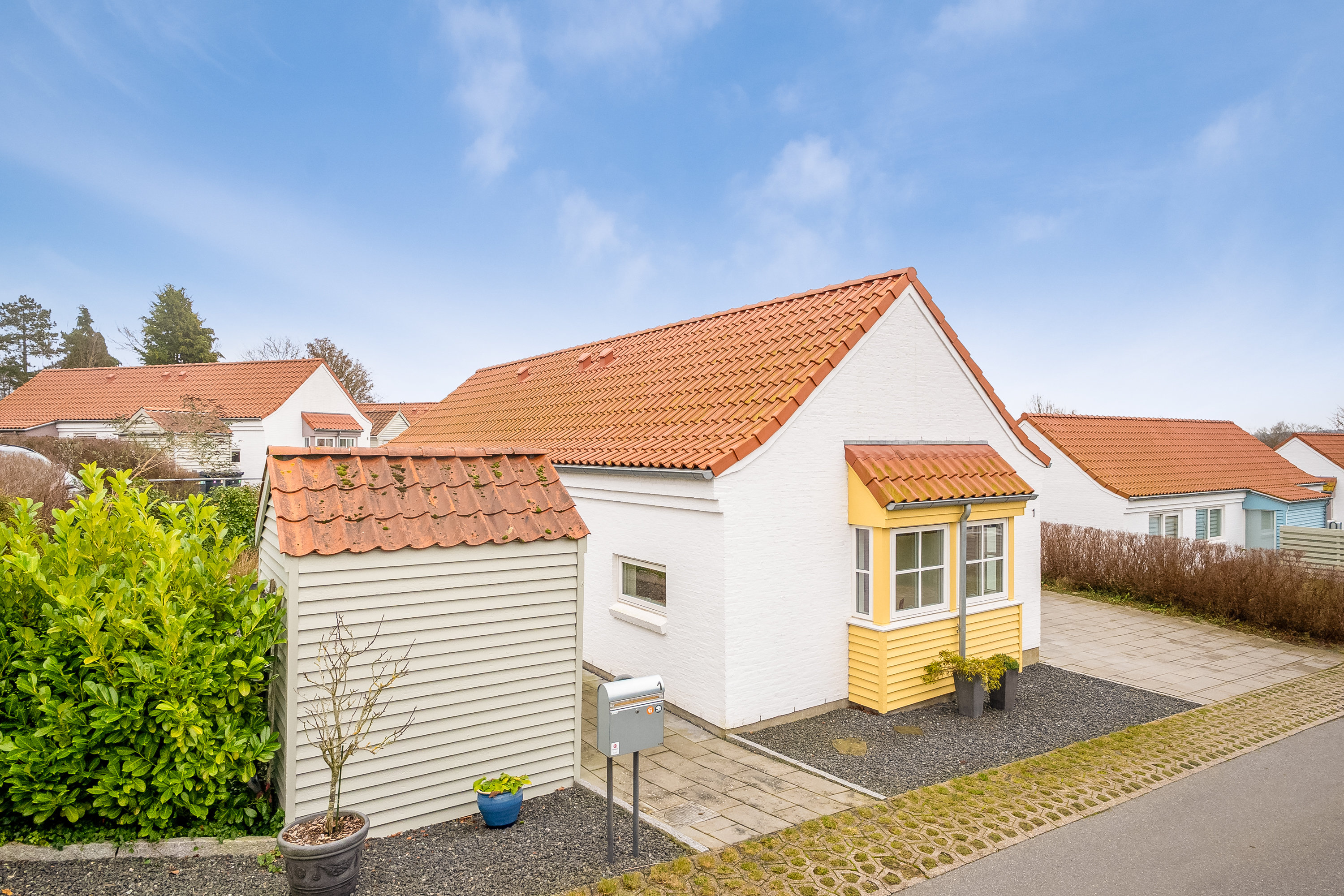 Miniaturebillede 1: facade. Billede af Tronnehaven 1, 5800 Nyborg