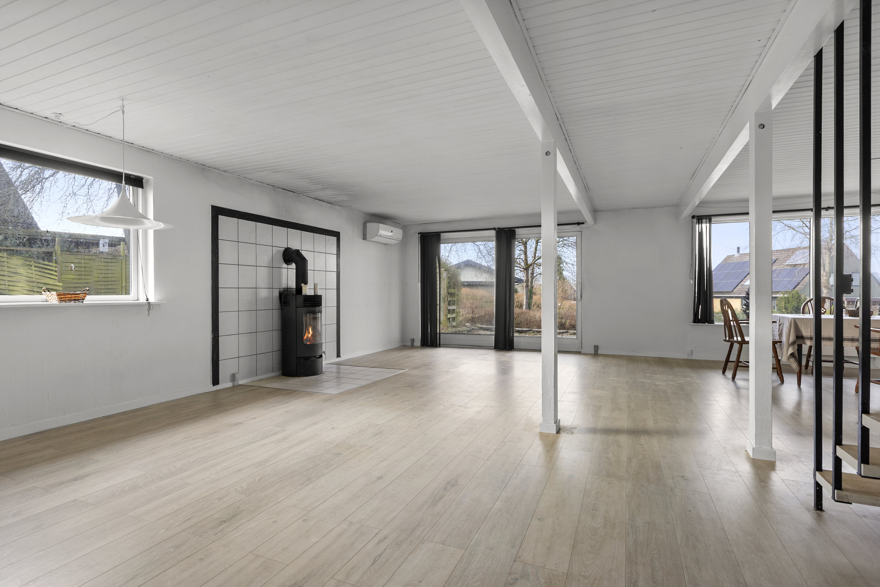 Fremhævet stue billede i fuldskærmstilstand. Billede af Degnebakken 29, Vigersted, 4100 Ringsted