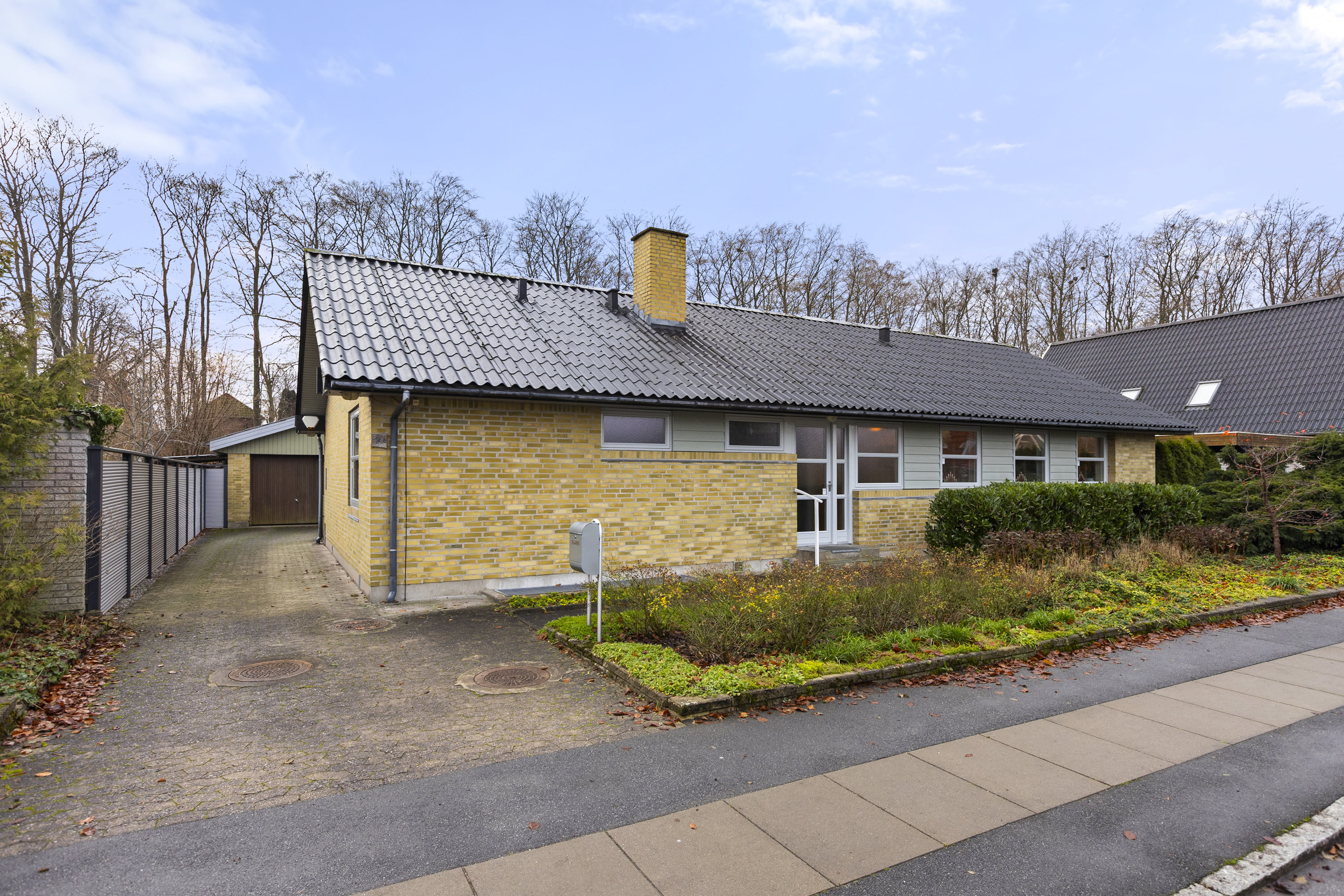 Villa: Ejendommen på Lyøvej 11, Vor Frue, 4000 Roskilde