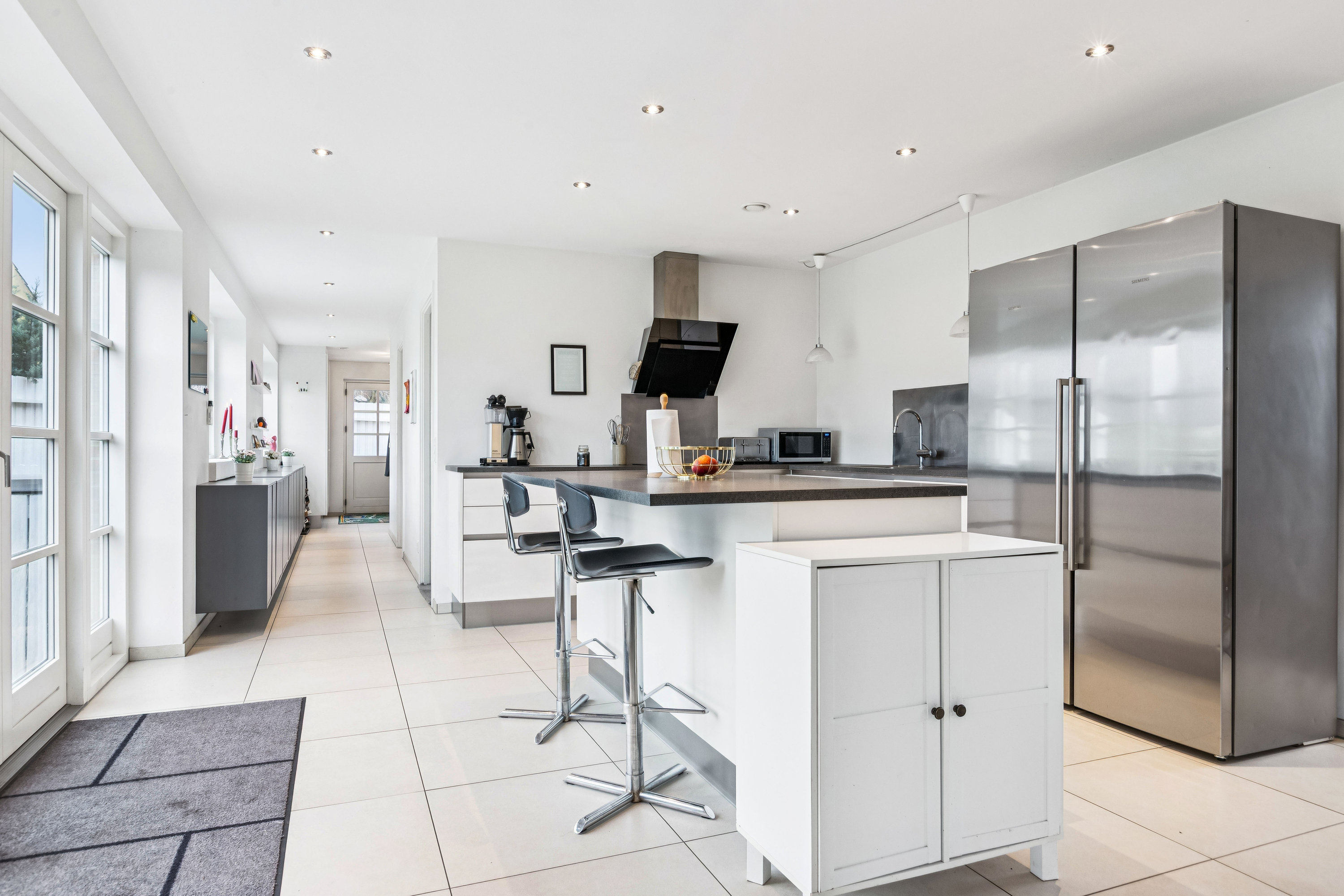 Fremhævet køkken billede i fuldskærmstilstand. Billede af Ved Lergravene 9, 2770 Kastrup