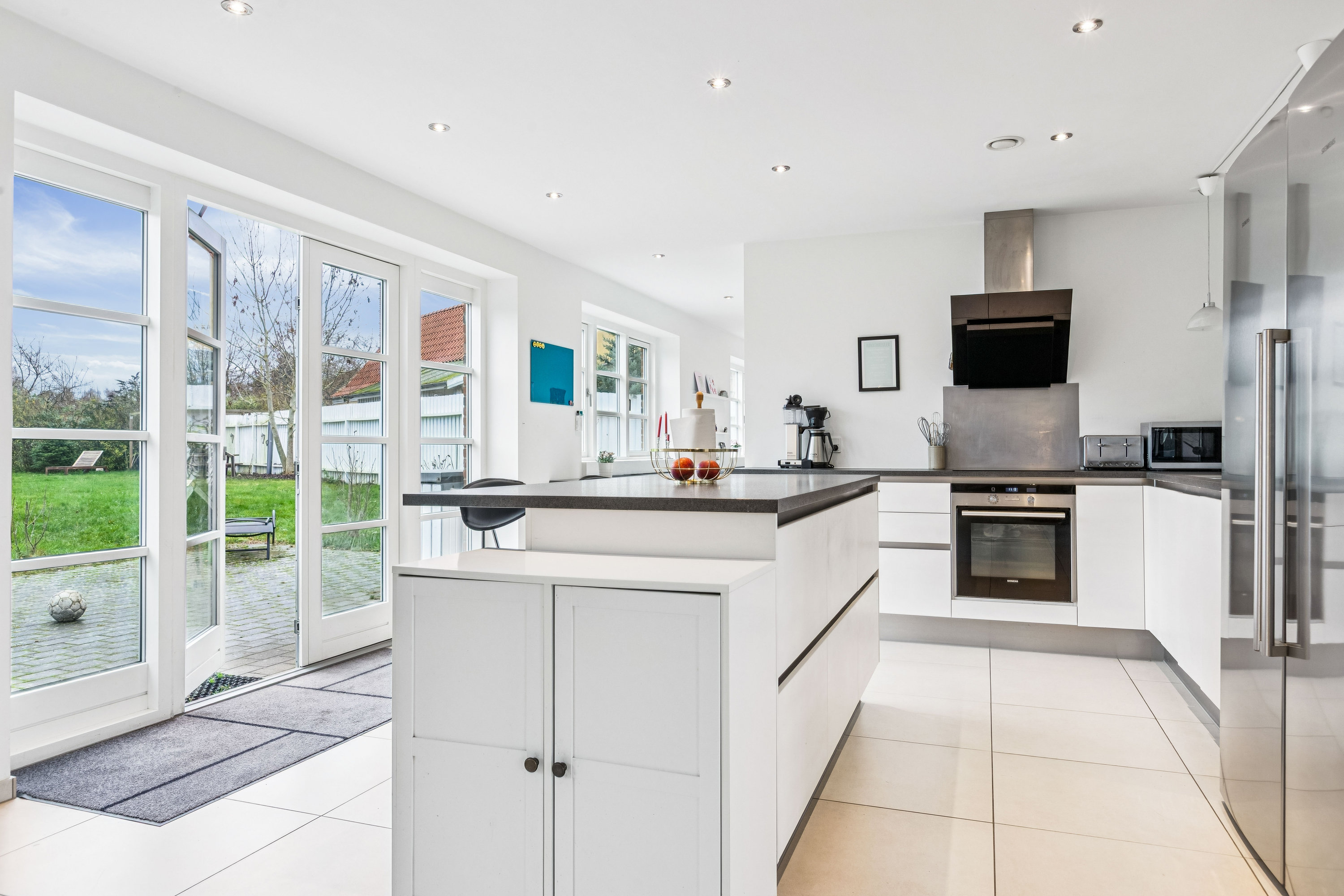 Fremhævet køkken billede i fuldskærmstilstand. Billede af Ved Lergravene 9, 2770 Kastrup