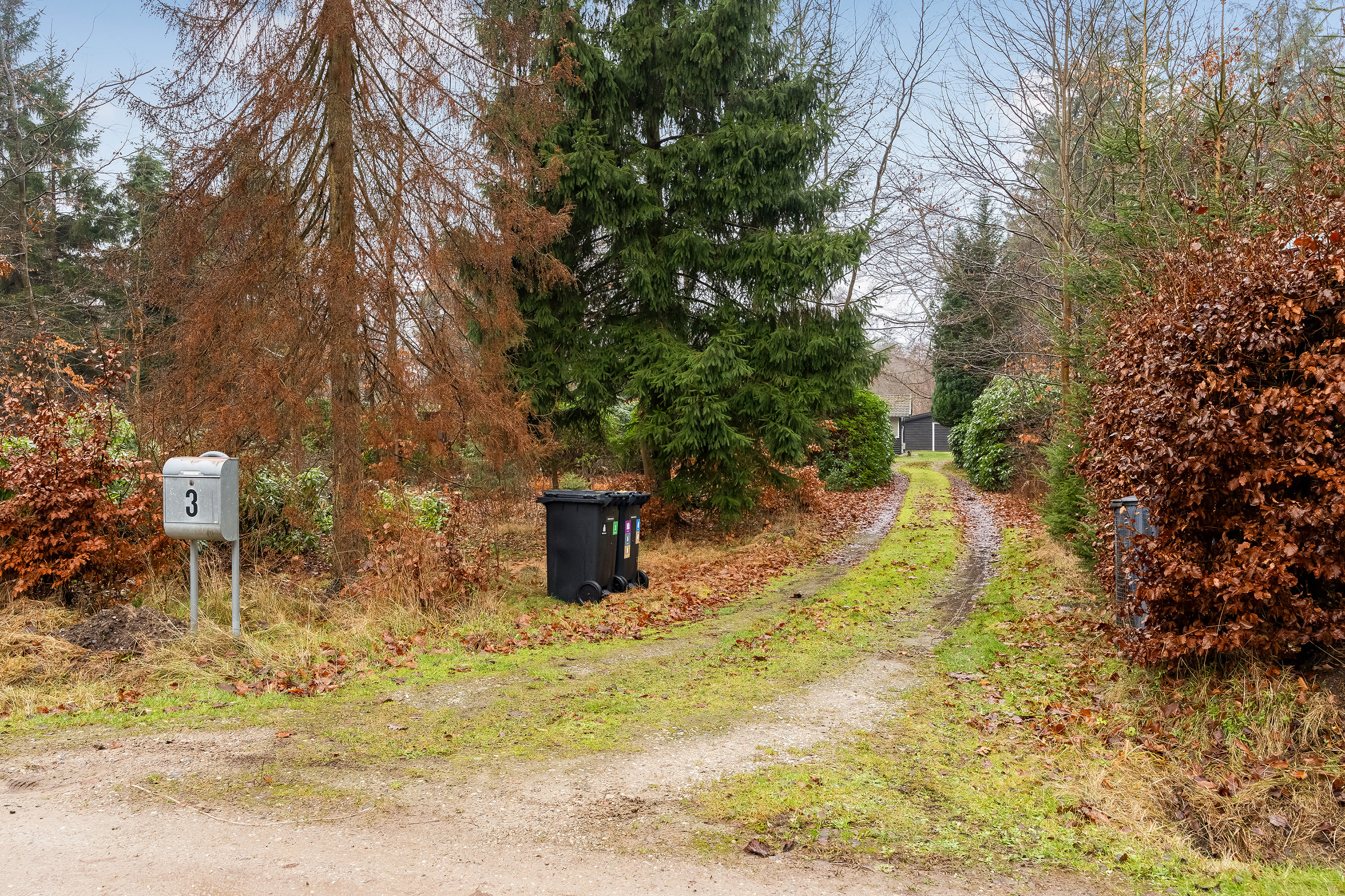 Fremhævet indkørsel billede i fuldskærmstilstand. Billede af Tvede Linds Vej 3B, Tibirke Sand, 3300 Frederiksværk
