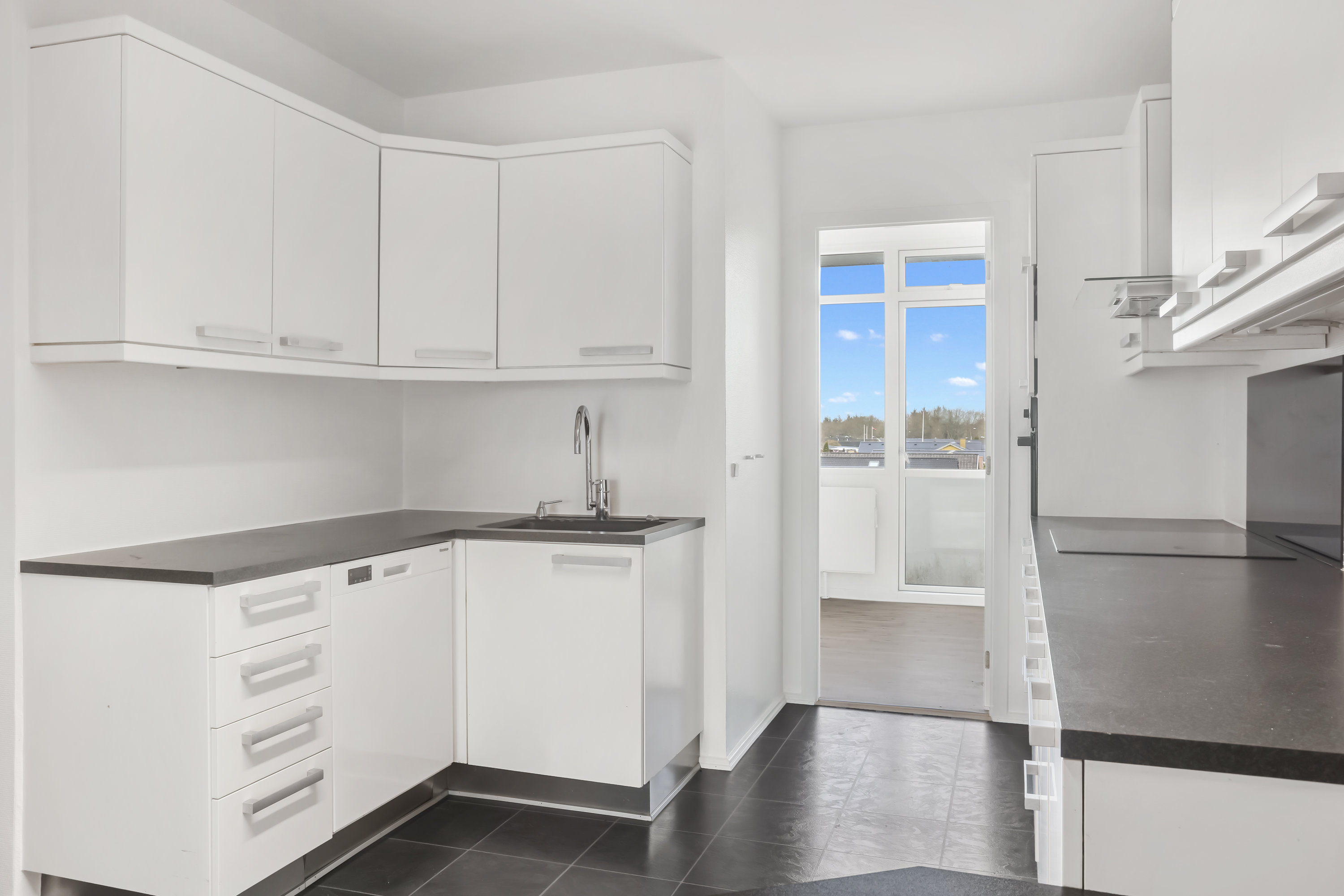 Fremhævet køkken billede i fuldskærmstilstand. Billede af Pebermyntevej 3, 2. th., 8800 Viborg