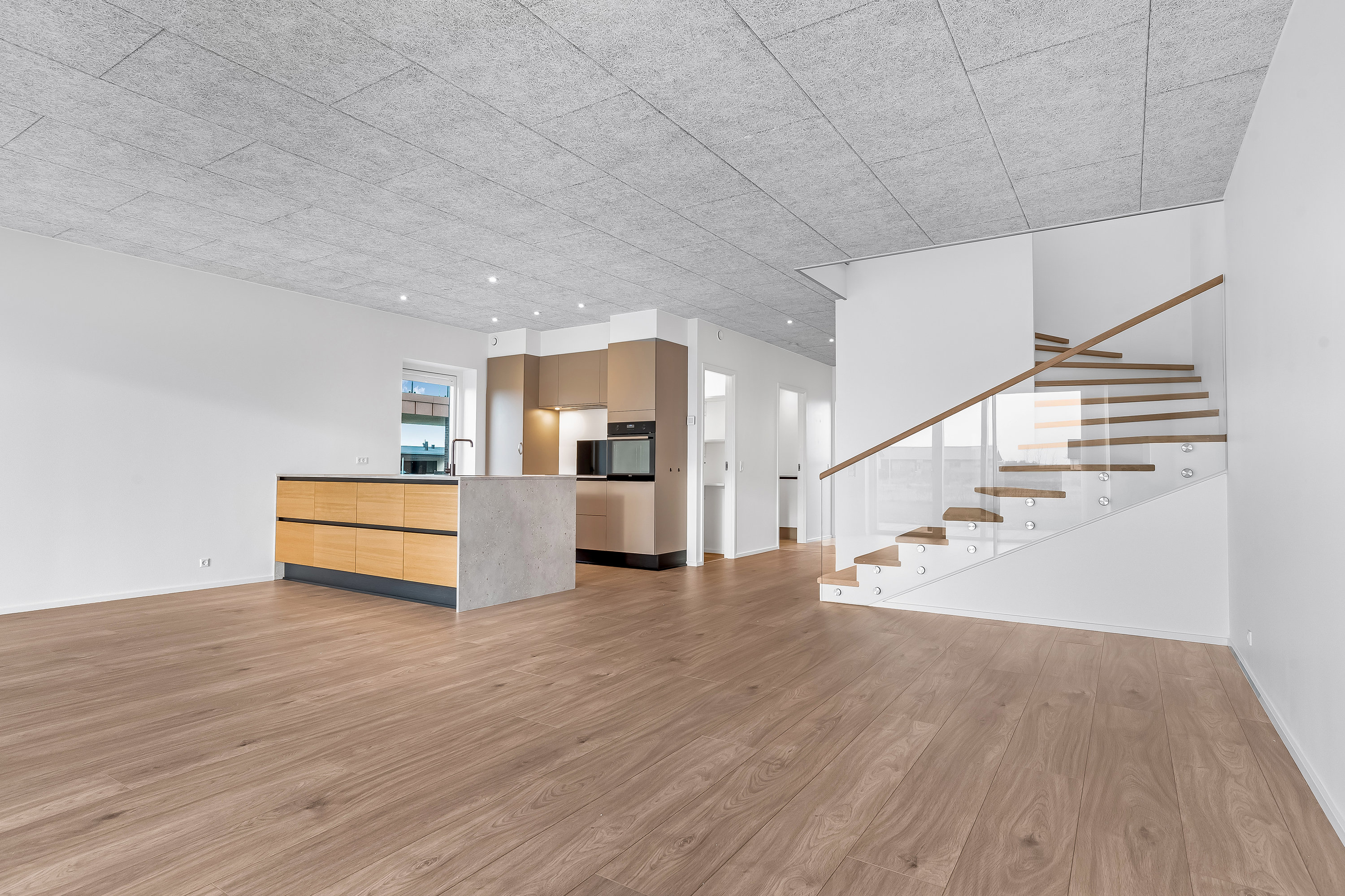 Fremhævet køkken alrum billede i fuldskærmstilstand. Billede af Alstrup Søsti 34, 7500 Holstebro