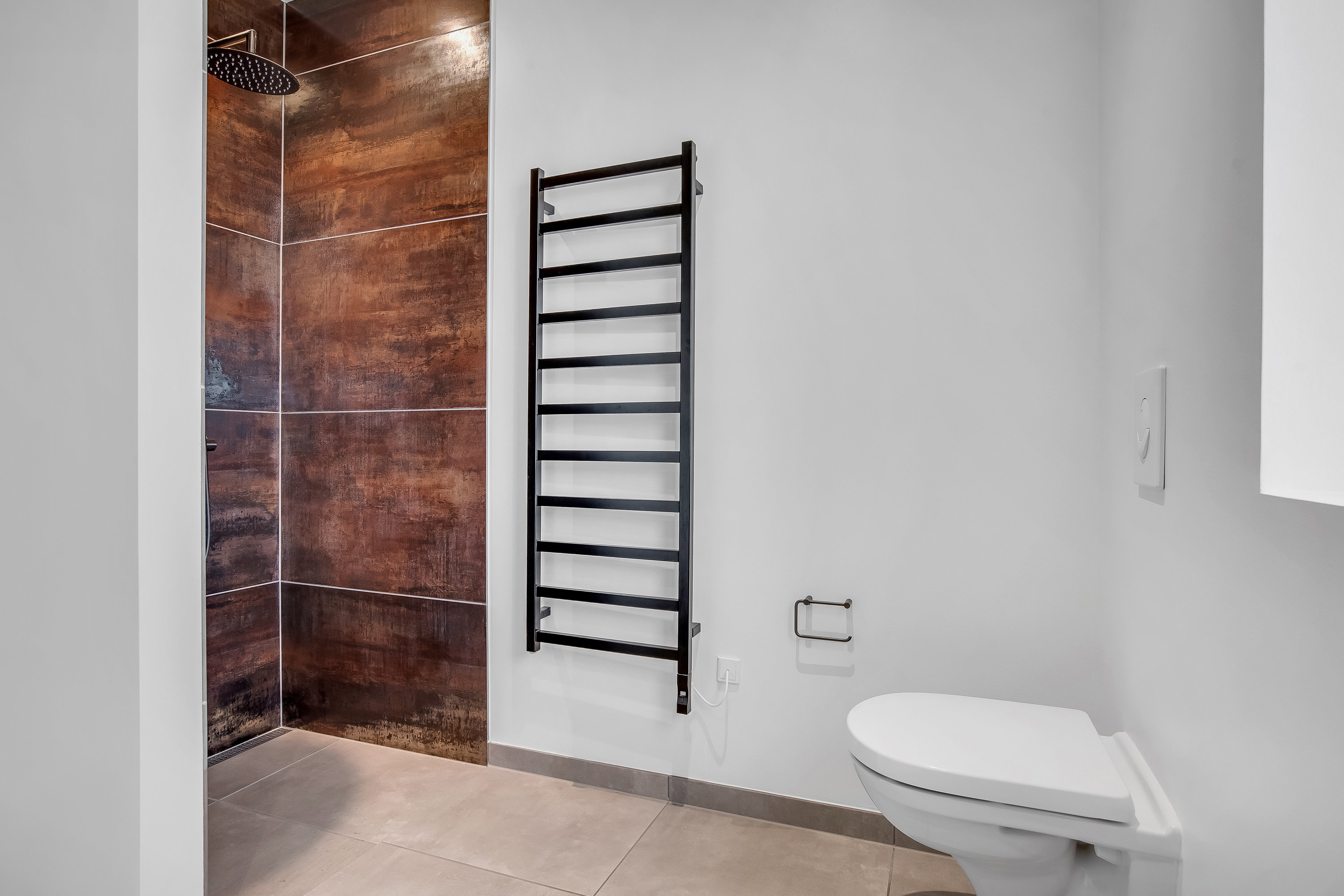 Fremhævet badeværelse billede i fuldskærmstilstand. Billede af Alstrup Søsti 36, 7500 Holstebro