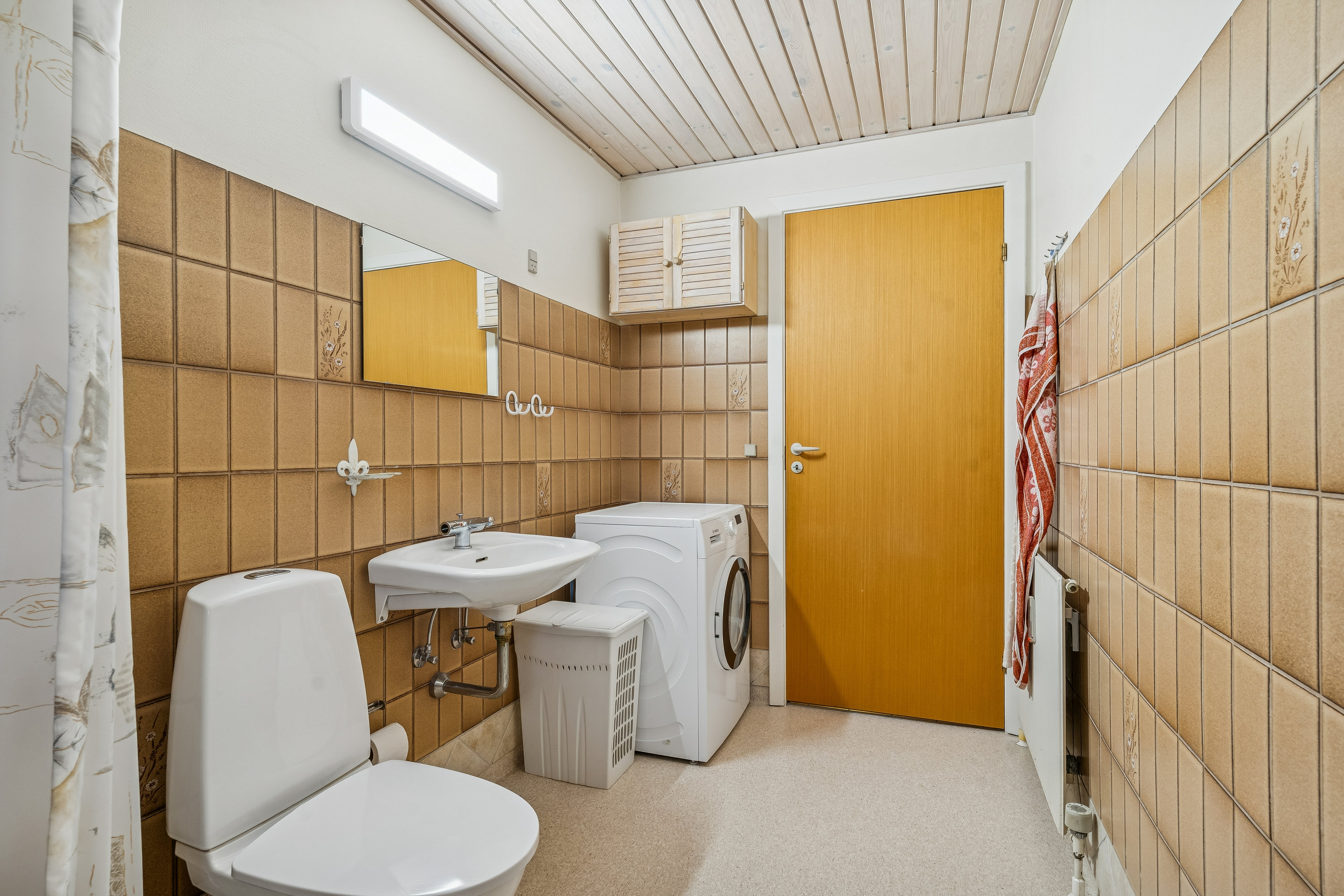 Fremhævet badeværelse billede i fuldskærmstilstand. Billede af Bøgelunden 15, 8722 Hedensted