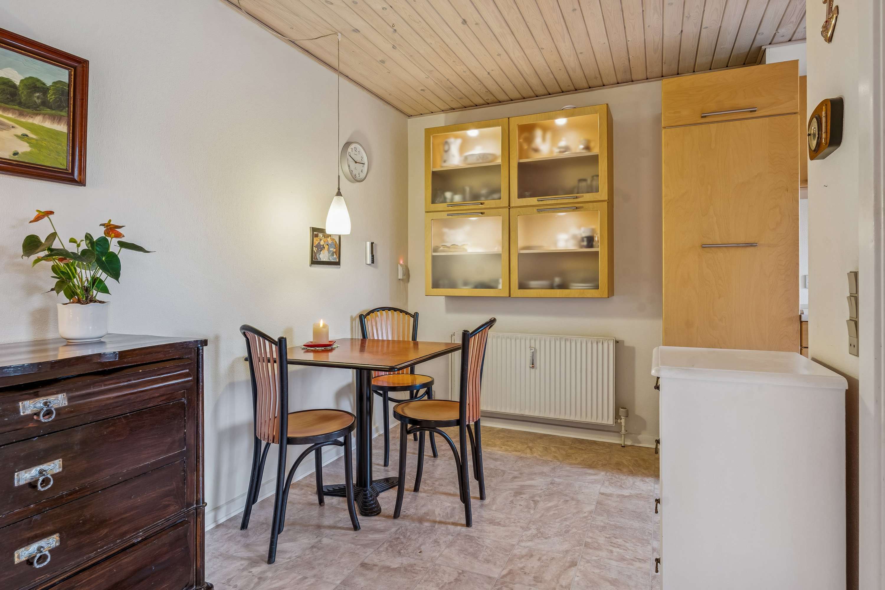 Fremhævet spiseplads billede i fuldskærmstilstand. Billede af Bøgelunden 15, 8722 Hedensted