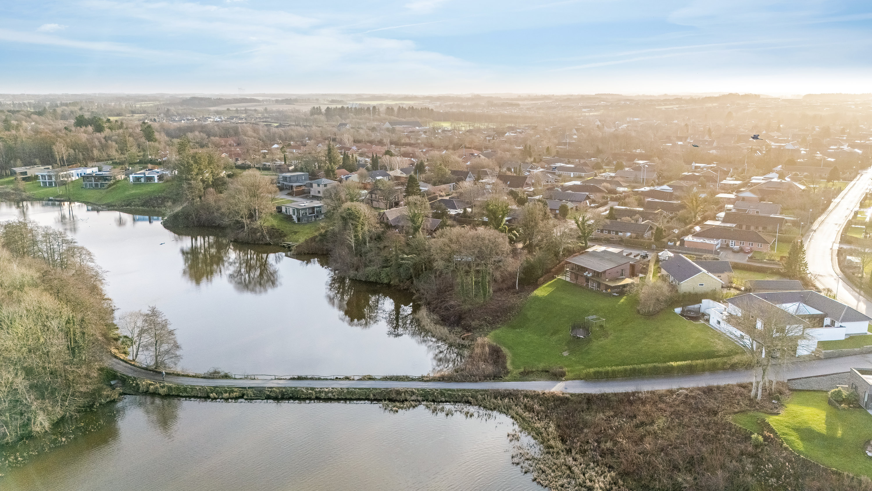 Fremhævet luftfoto billede i fuldskærmstilstand. Billede af Egevej 5, Mejdal, 7500 Holstebro