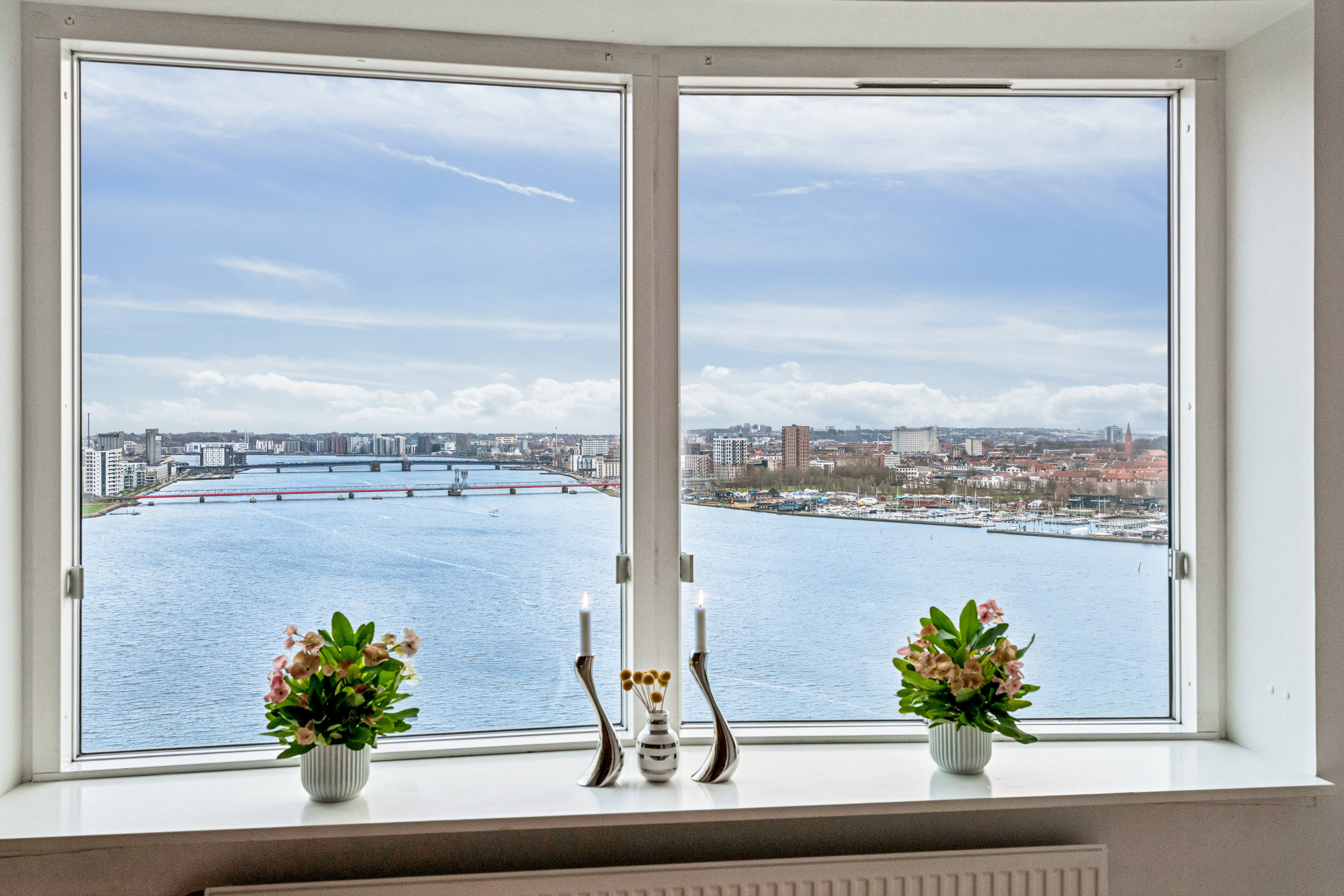 Fremhævet udsigt billede i fuldskærmstilstand. Billede af Lindholm Brygge 30, 15. 2., 9400 Nørresundby