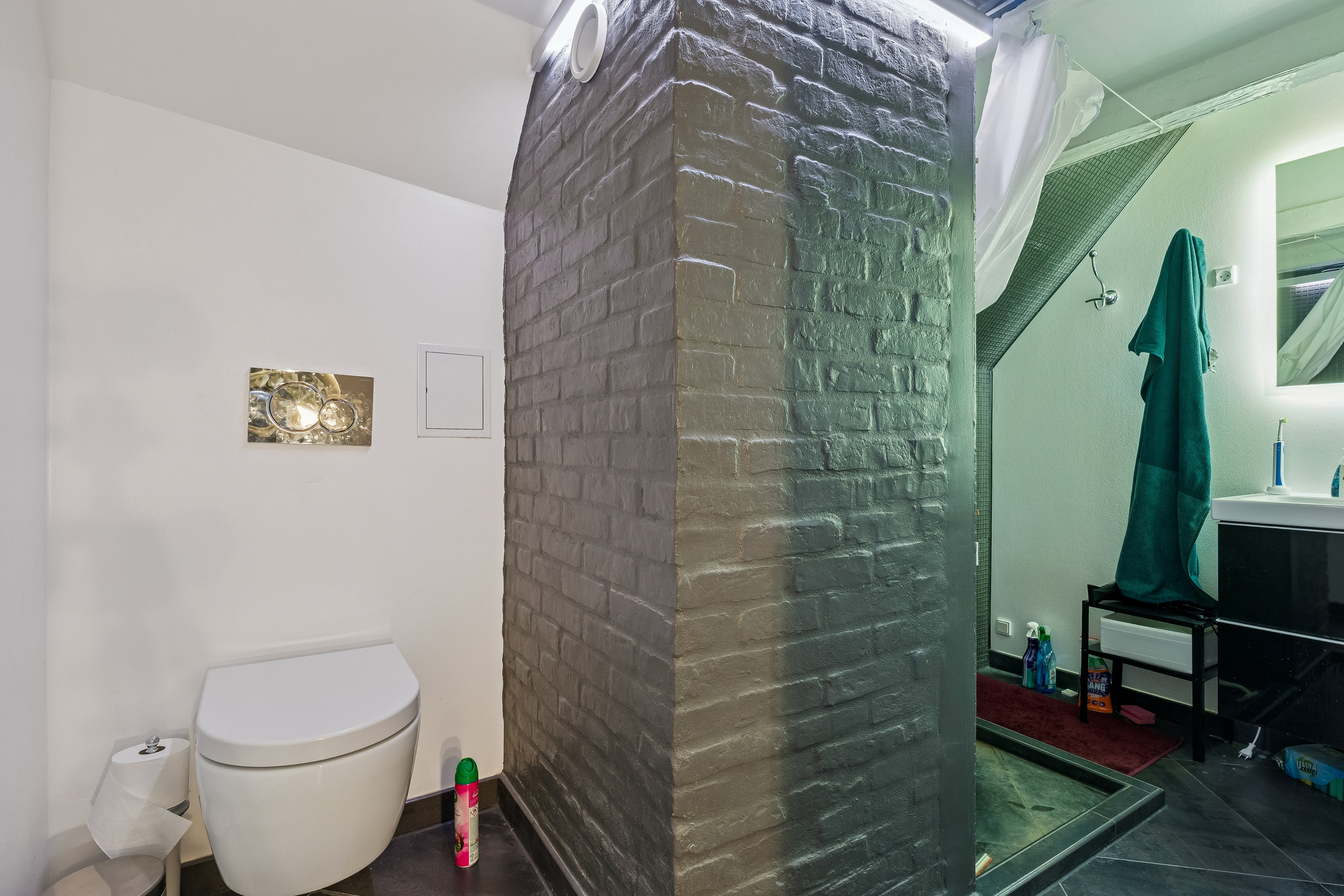 Fremhævet badeværelse billede i fuldskærmstilstand. Billede af Sværtegade 7, 3., 1118 København K