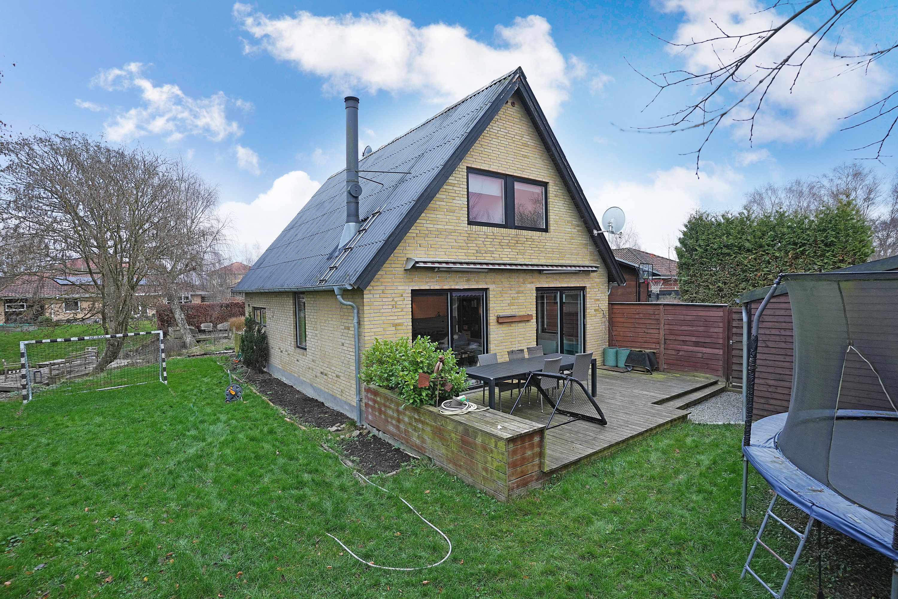 Miniaturebillede 1: ejendommen. Billede af Tulstrupvej 2B, 3400 Hillerød