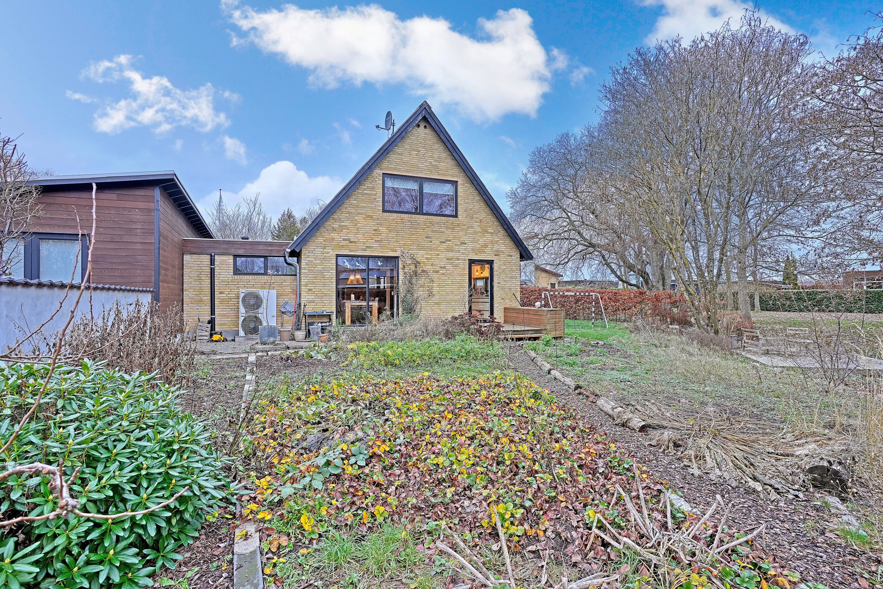 Fremhævet have billede i fuldskærmstilstand. Billede af Tulstrupvej 2B, 3400 Hillerød