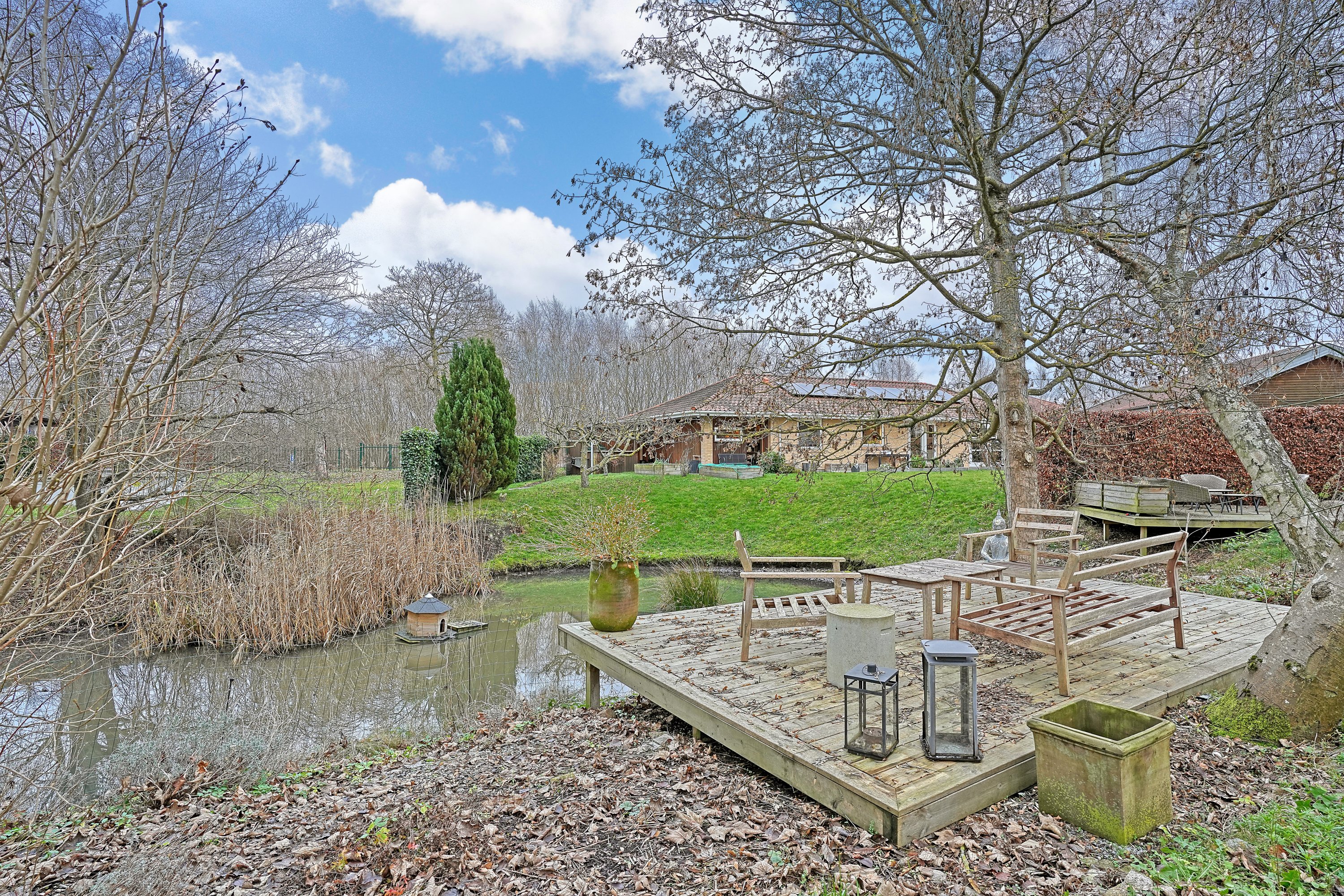 Fremhævet terrasse billede i fuldskærmstilstand. Billede af Tulstrupvej 2B, 3400 Hillerød