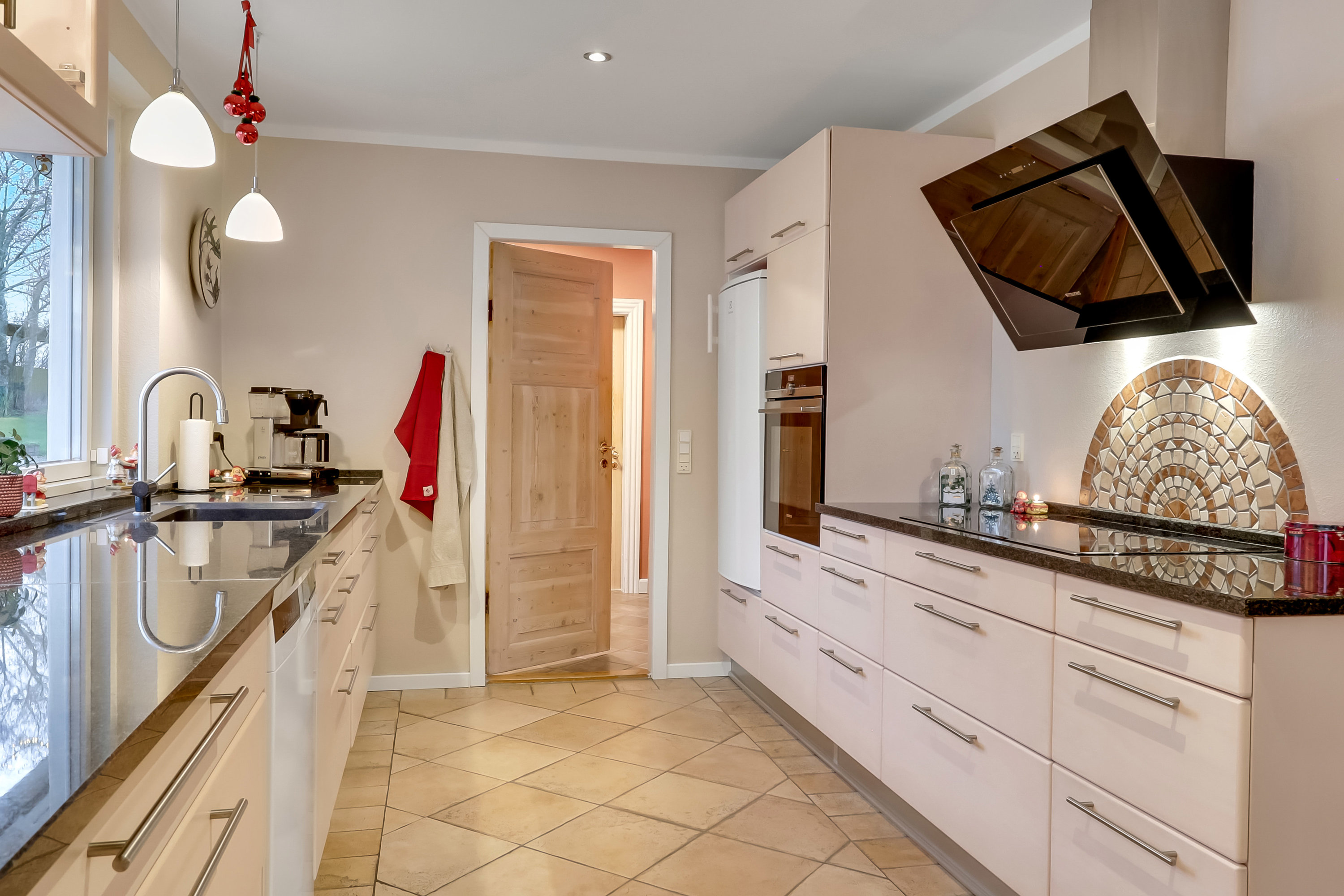 Fremhævet køkken billede i fuldskærmstilstand. Billede af Kirkeby Sand 3, 5771 Stenstrup