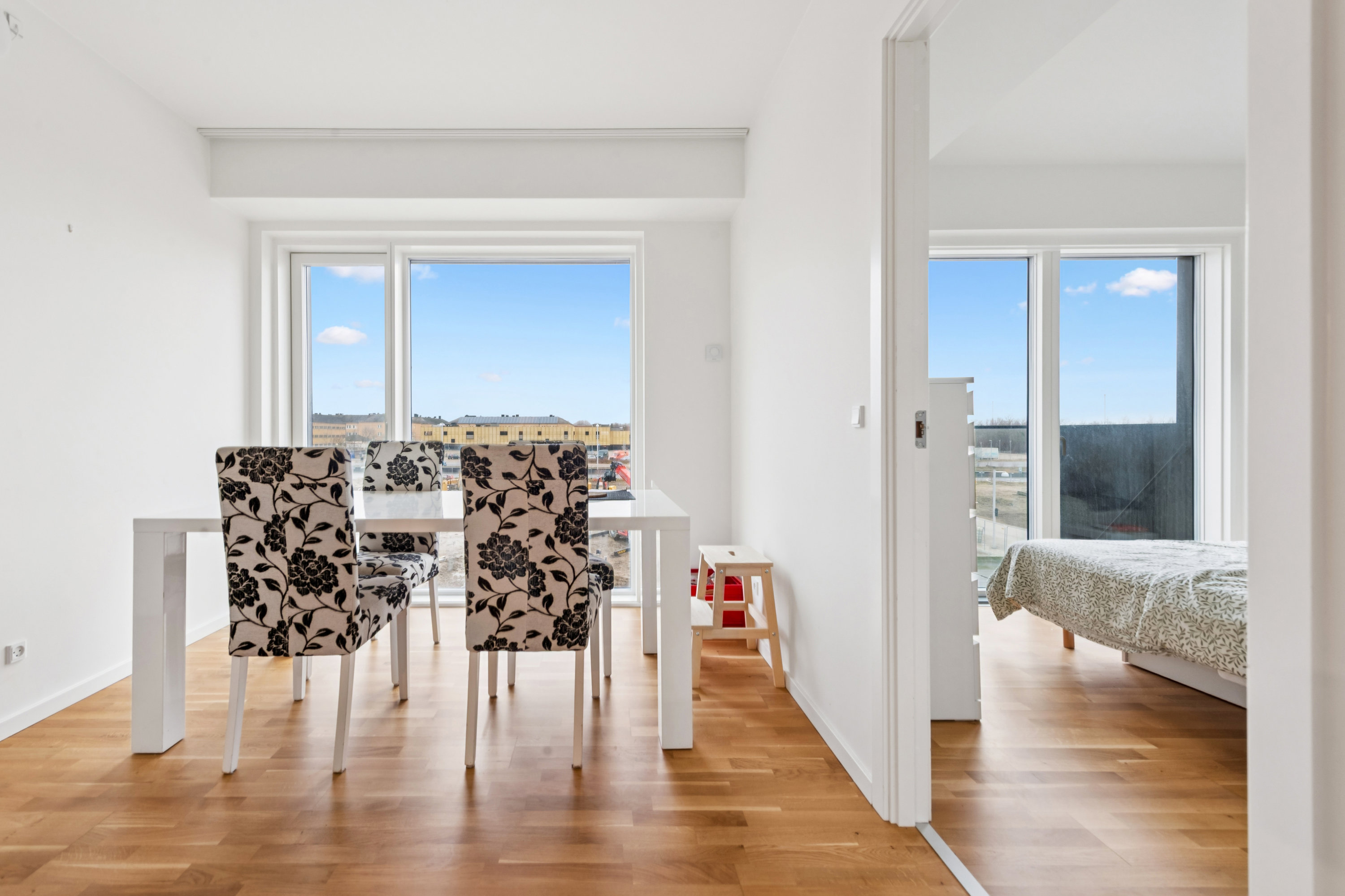 Fremhævet stue billede i fuldskærmstilstand. Billede af Tommerupgade 27, 2. th., Høje Taastrup, 2630 Taastrup