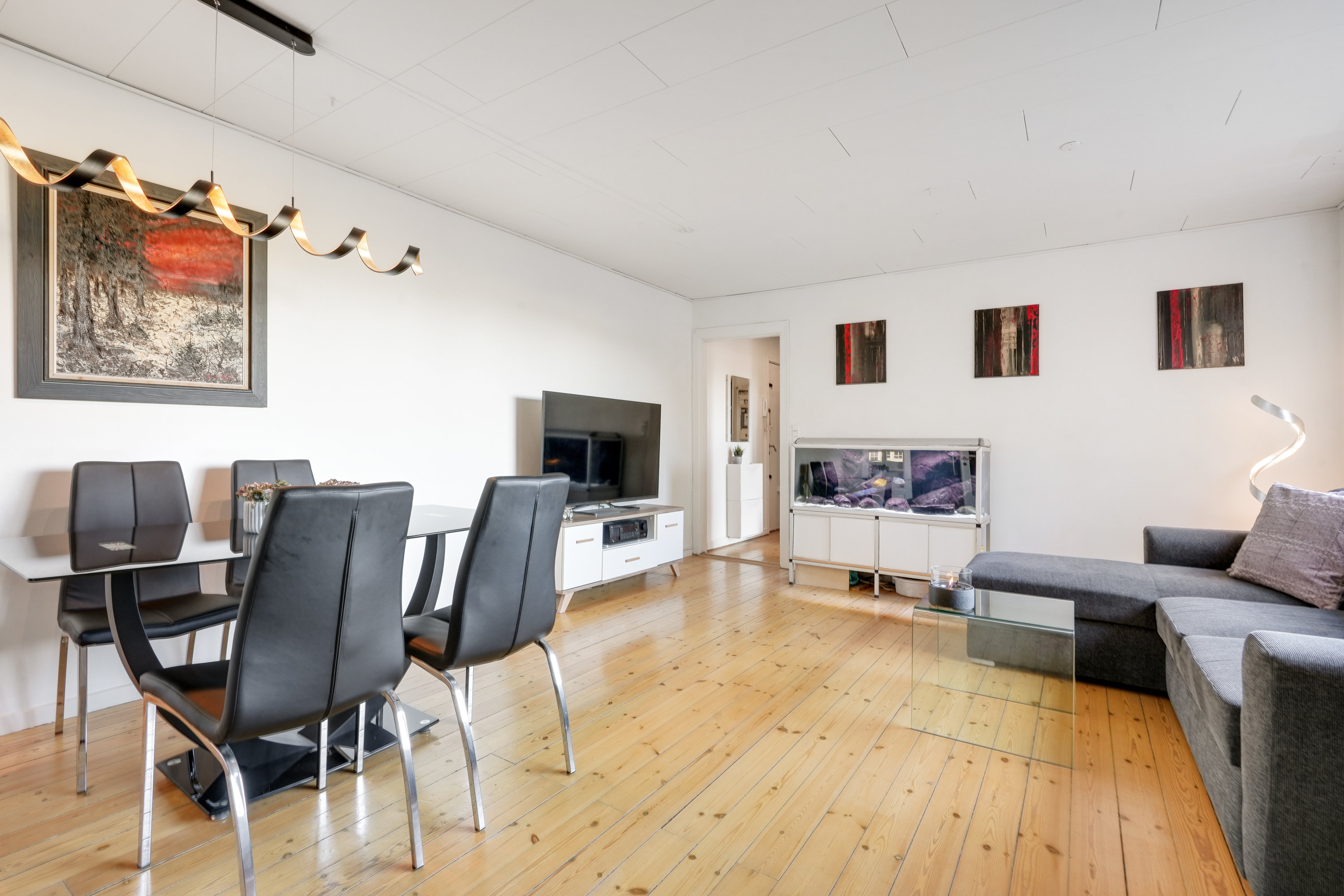 Fremhævet andet billede i fuldskærmstilstand. Billede af Vojensvej 2, 2. mf., 2610 Rødovre