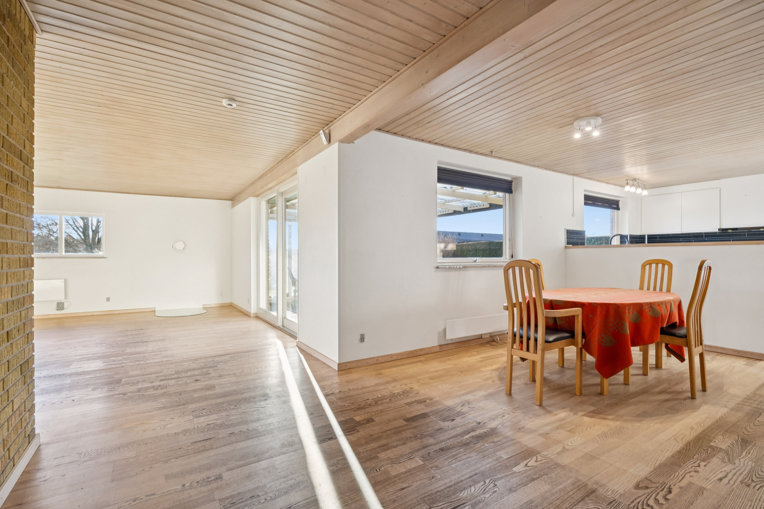 Fremhævet stue billede i fuldskærmstilstand. Billede af Tværmarksvej 6, 4291 Ruds Vedby