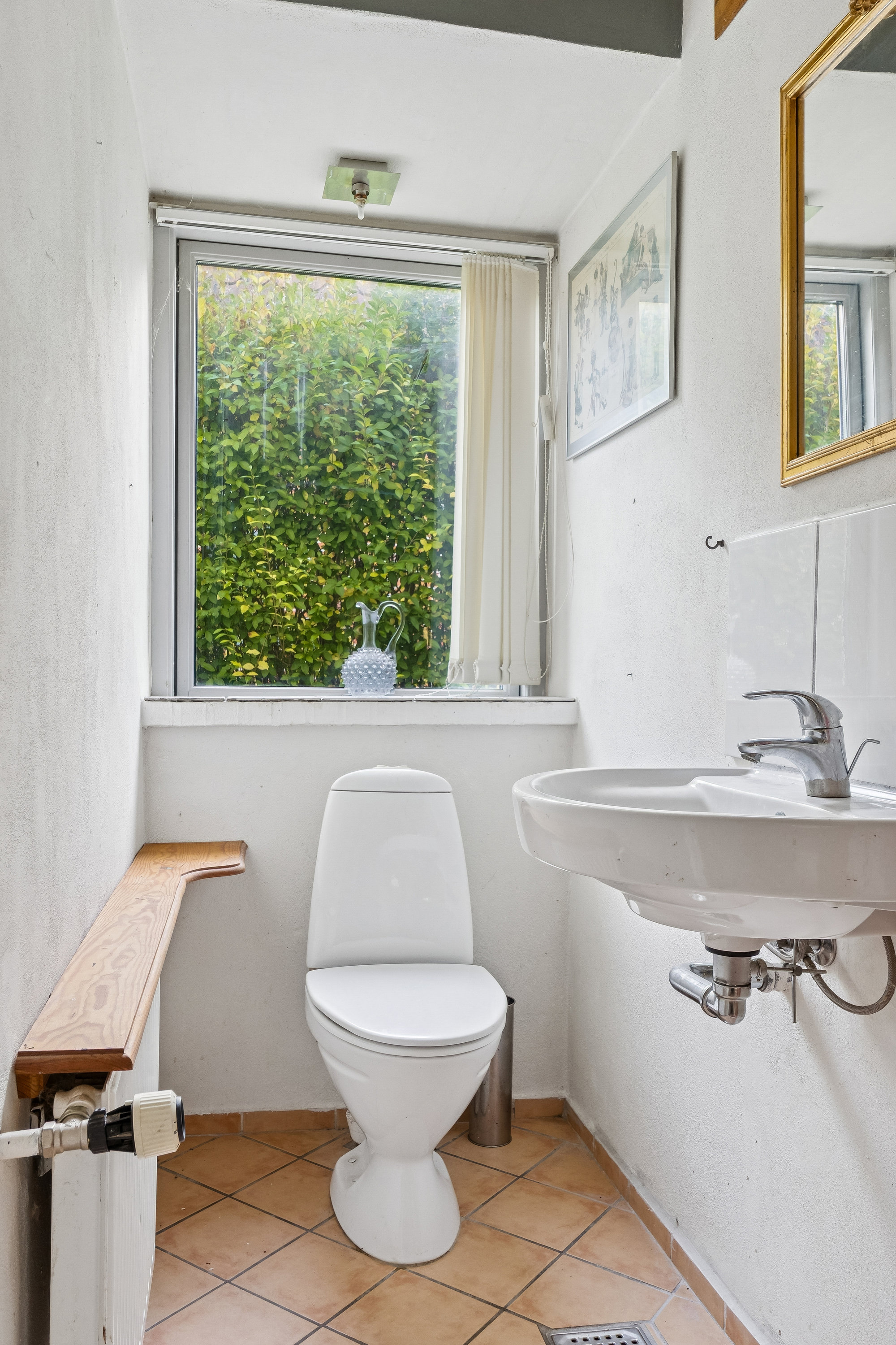 Fremhævet badeværelse billede i fuldskærmstilstand. Billede af Strandvejen 3, 5970 Ærøskøbing