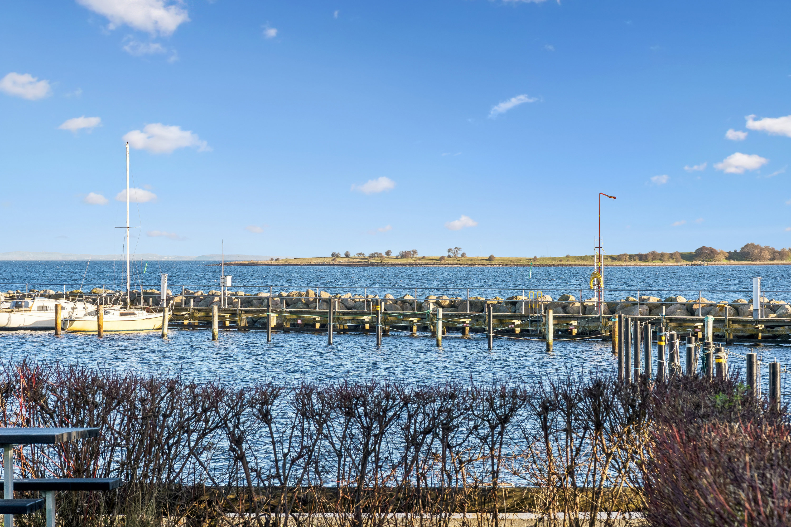 Fremhævet omgivelser billede i fuldskærmstilstand. Billede af Strandvejen 3, 5970 Ærøskøbing