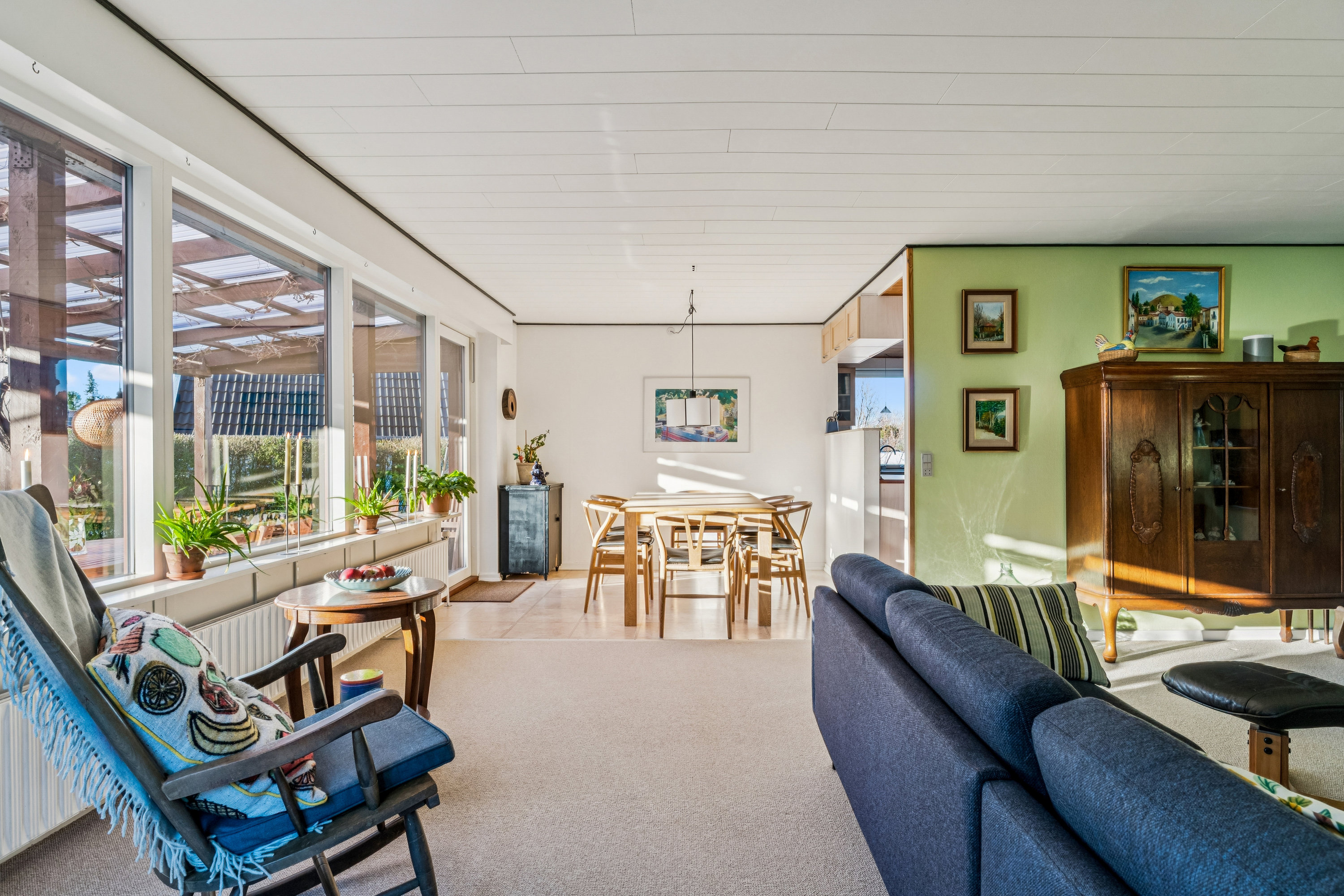 Fremhævet udestue billede i fuldskærmstilstand. Billede af Aage Berntsens Alle 19, 2750 Ballerup