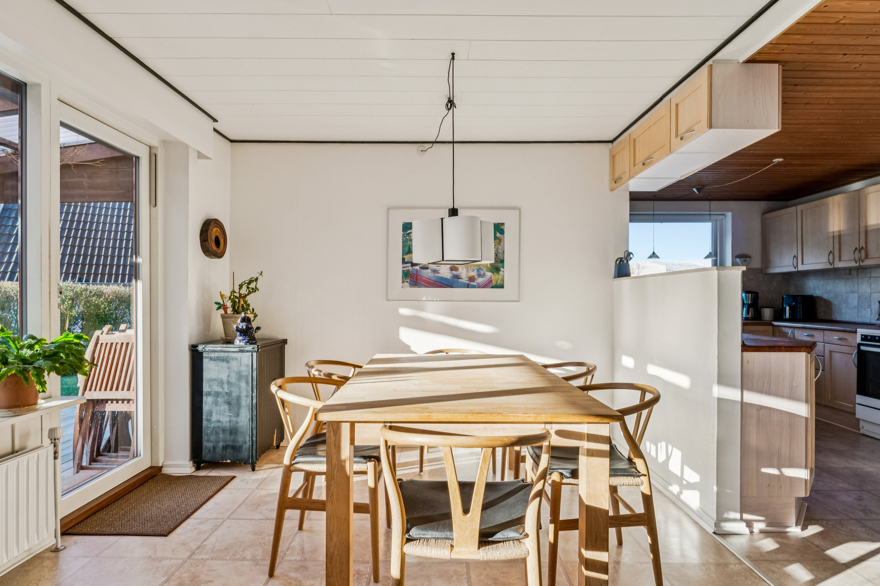 Fremhævet stue billede i fuldskærmstilstand. Billede af Aage Berntsens Alle 19, 2750 Ballerup