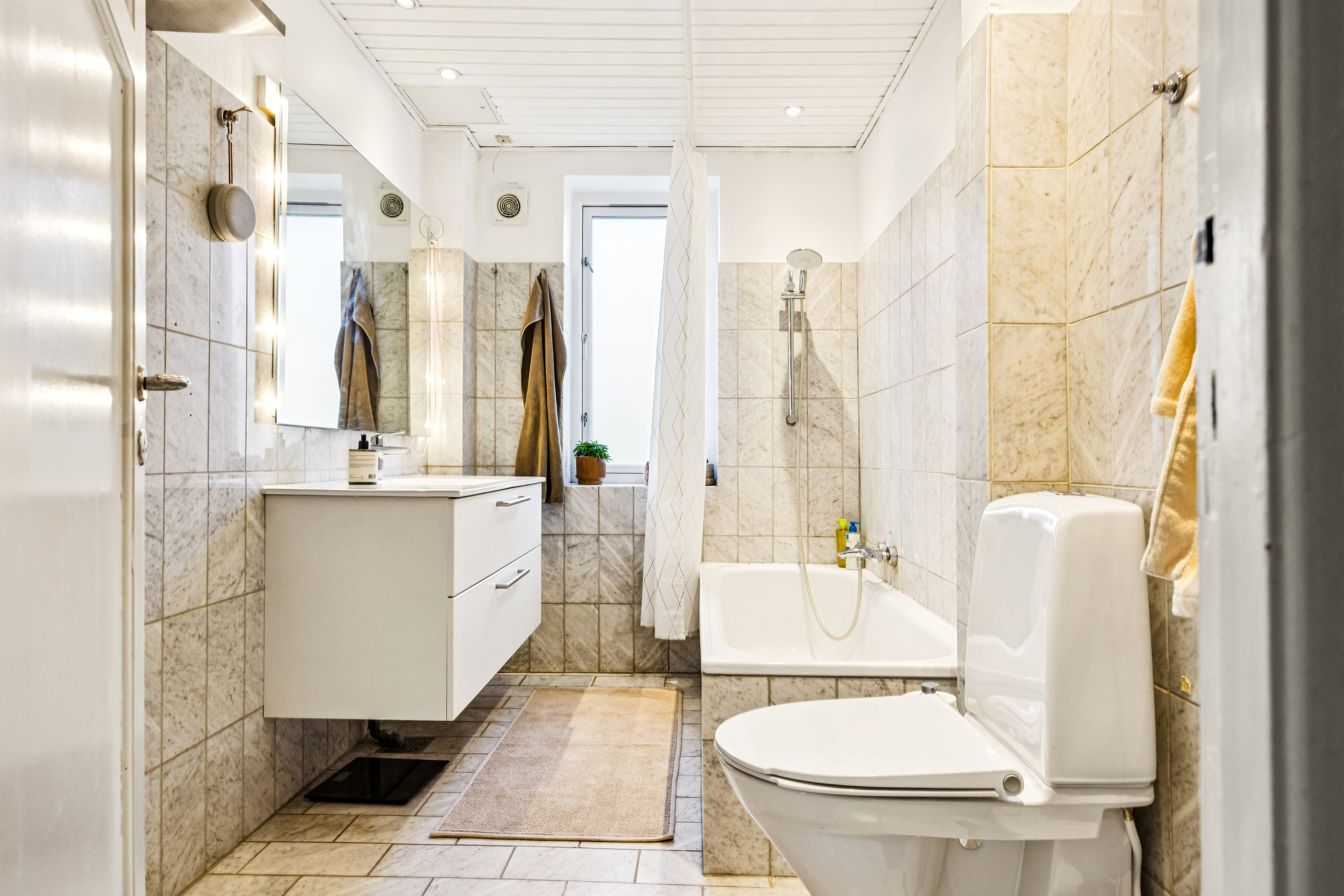 Fremhævet badeværelse billede i fuldskærmstilstand. Billede af Dyssegårdsvej 48, st.., 2870 Dyssegård