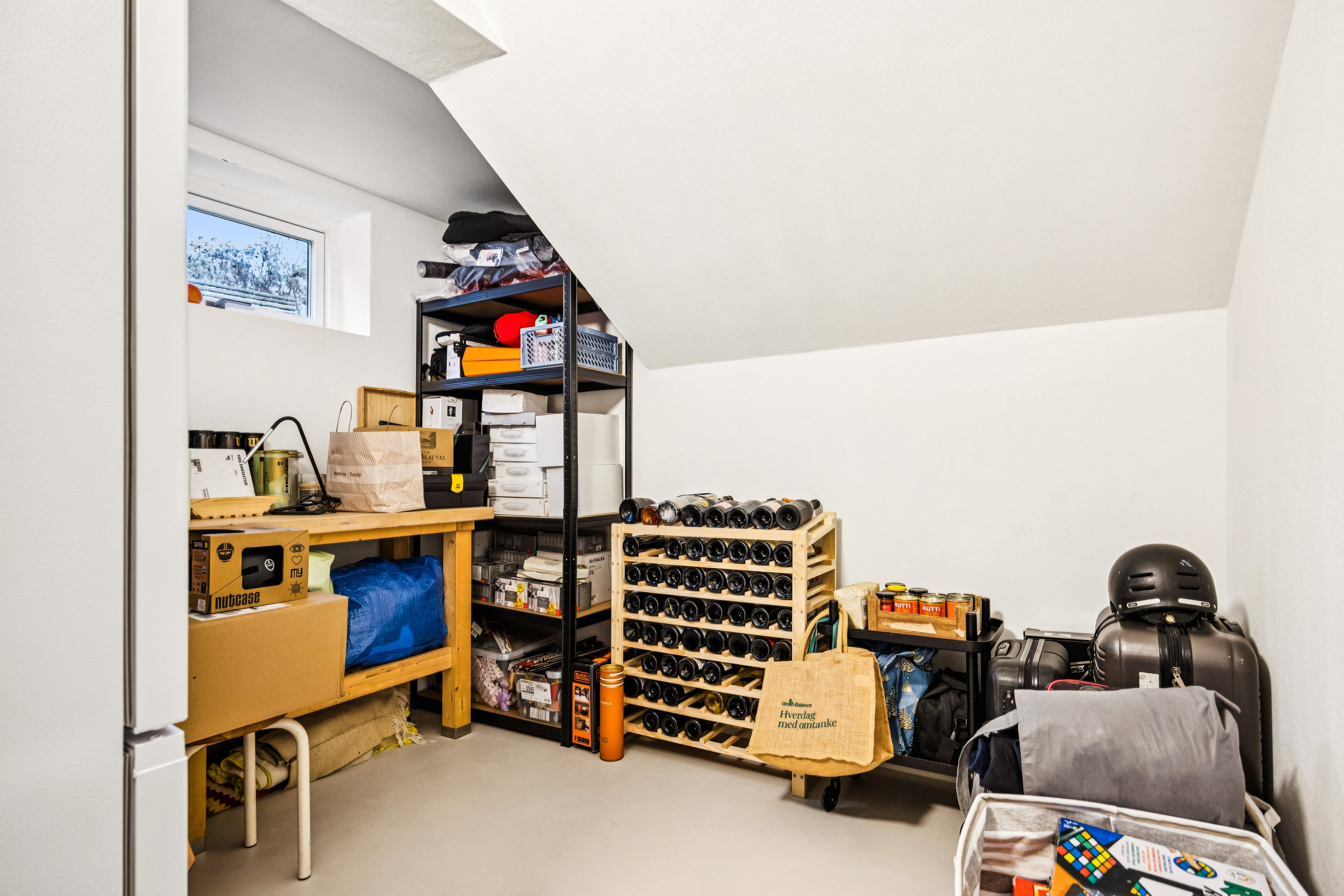 Fremhævet værelse billede i fuldskærmstilstand. Billede af Dyssegårdsvej 48, st.., 2870 Dyssegård