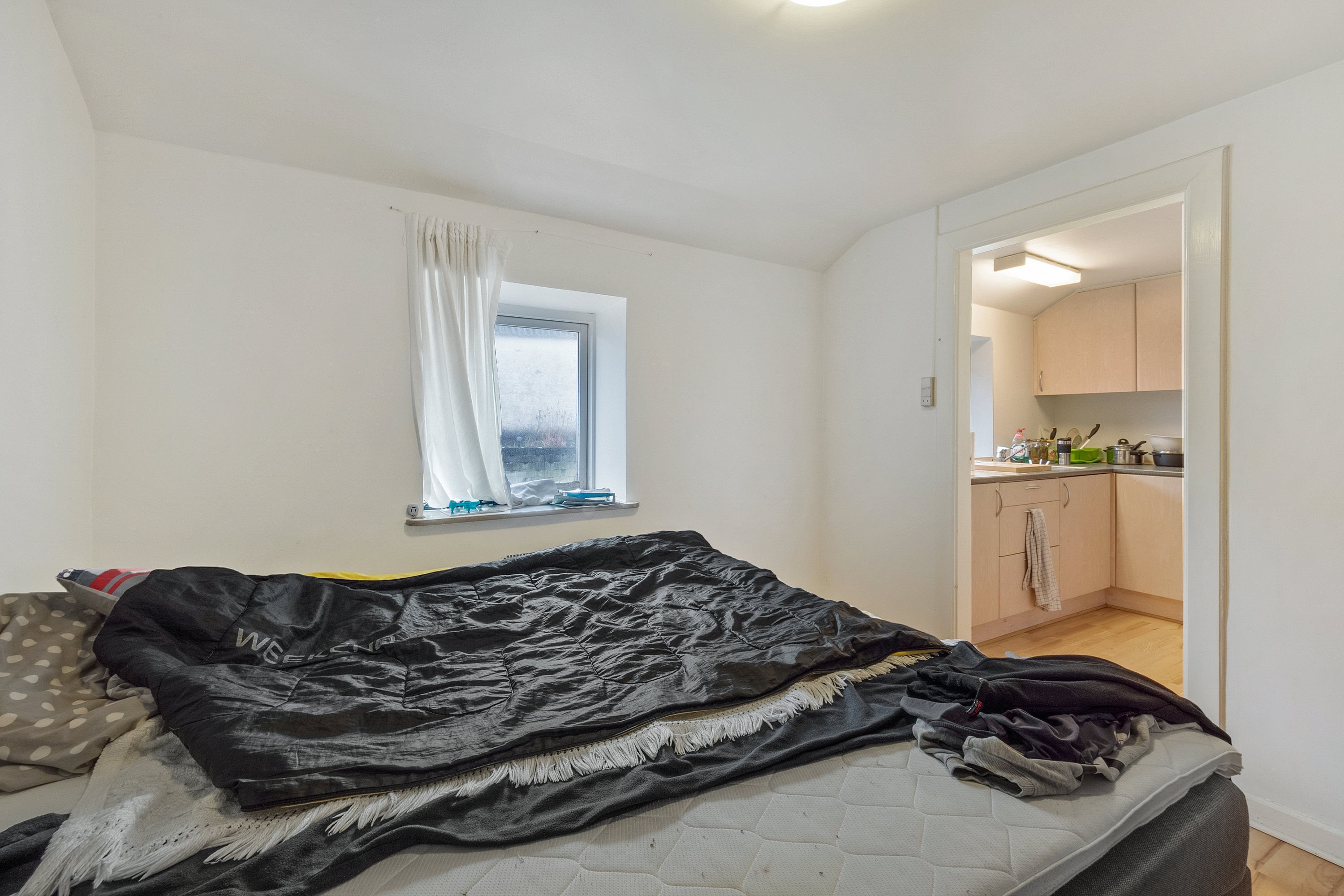 Fremhævet værelse billede i fuldskærmstilstand. Billede af Borgergade 10A, og. B., 8832 Skals