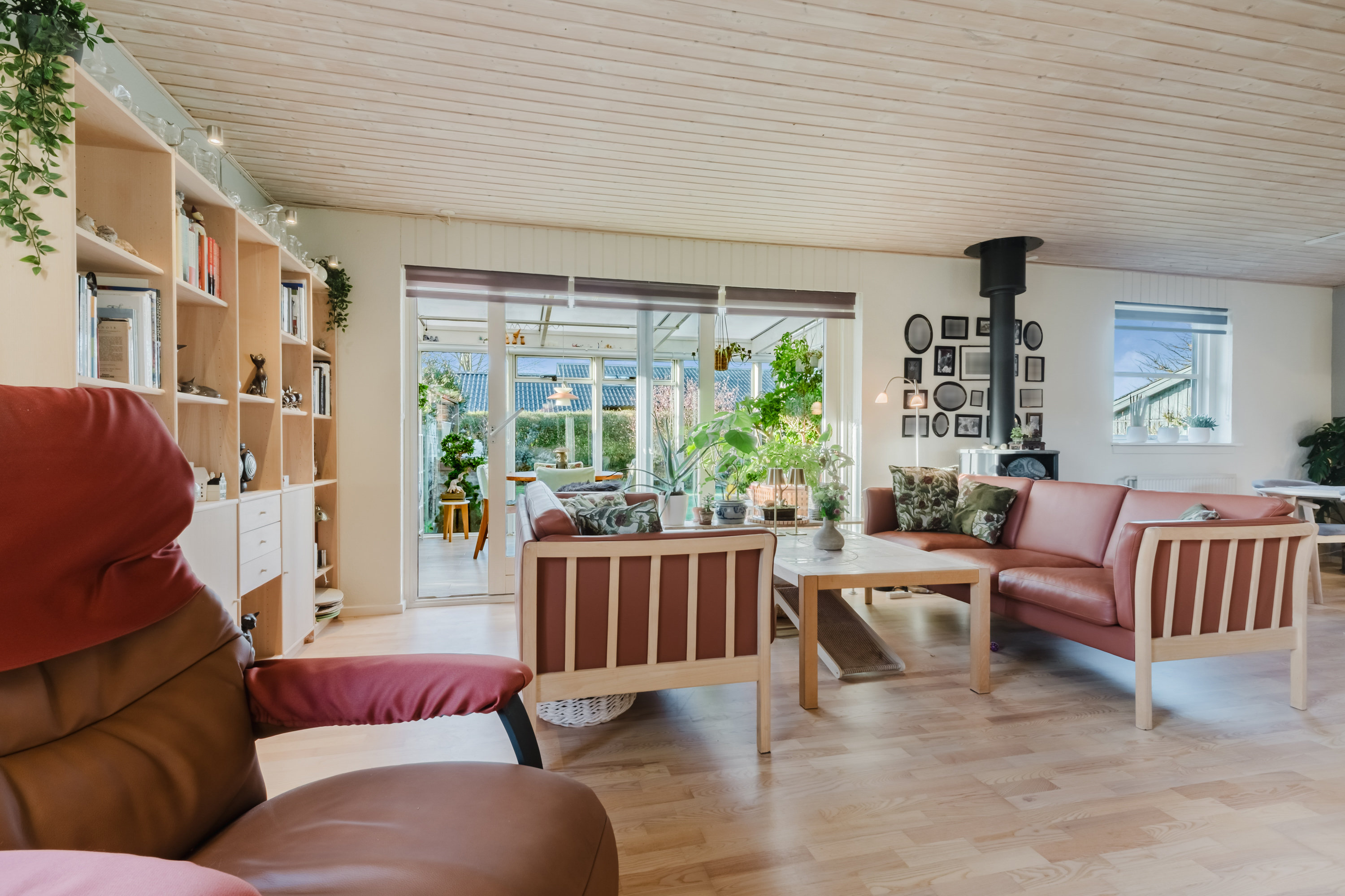 Fremhævet stue billede i fuldskærmstilstand. Billede af Niels Hansens Vej 7, Strib, 5500 Middelfart