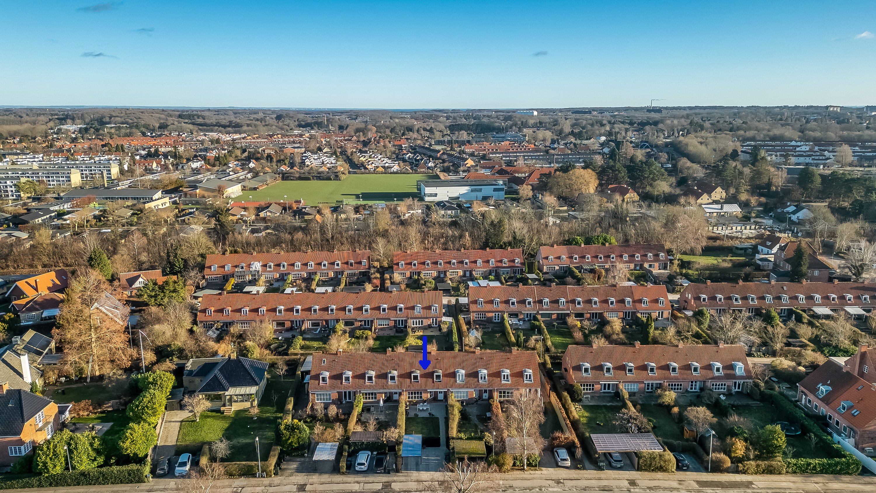 Fremhævet luftfoto billede i fuldskærmstilstand. Billede af Grønnevej 123, 2830 Virum