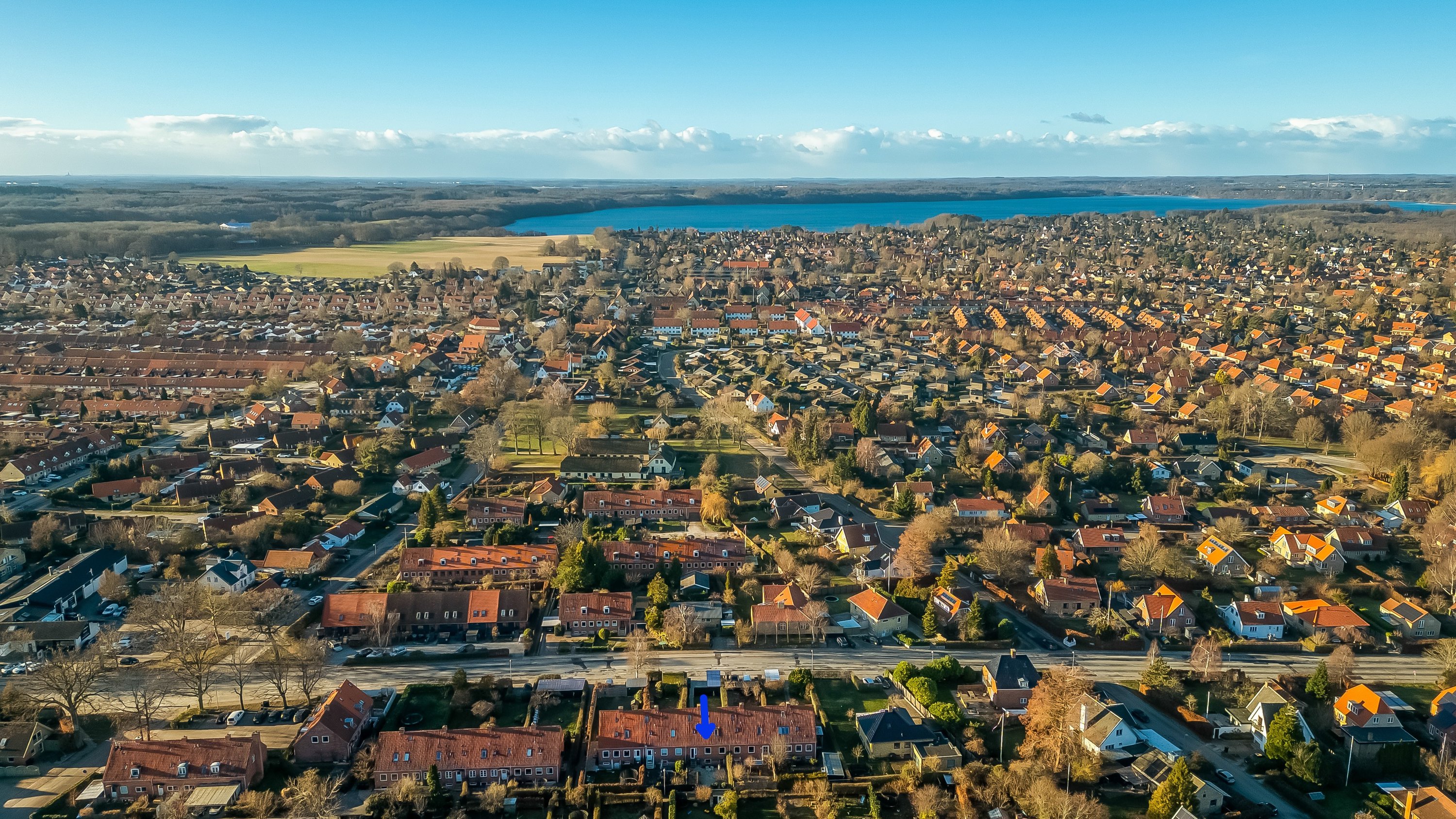 Fremhævet luftfoto billede i fuldskærmstilstand. Billede af Grønnevej 123, 2830 Virum