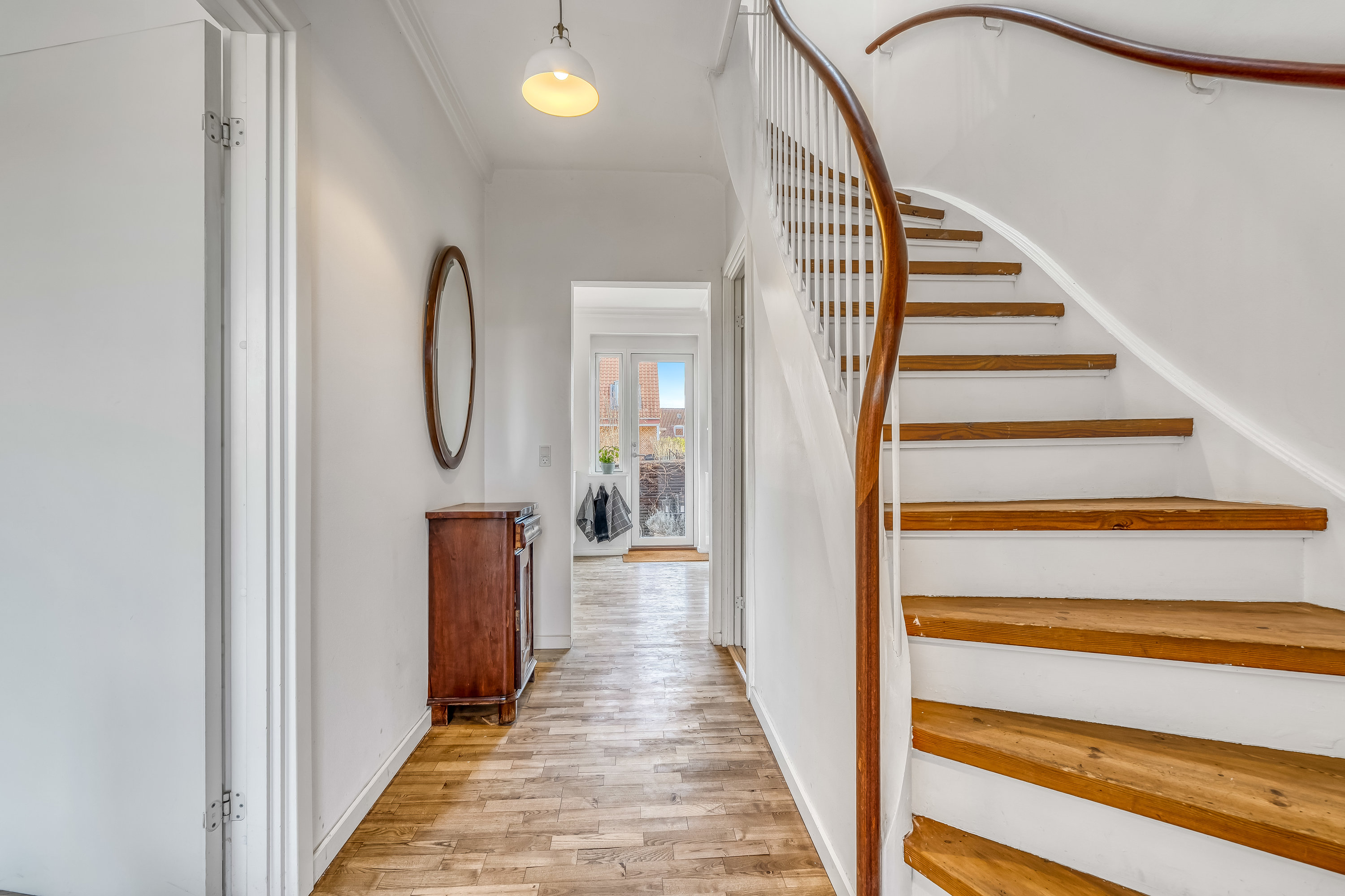 Miniaturebillede 1: gang. Billede af Grønnevej 123, 2830 Virum