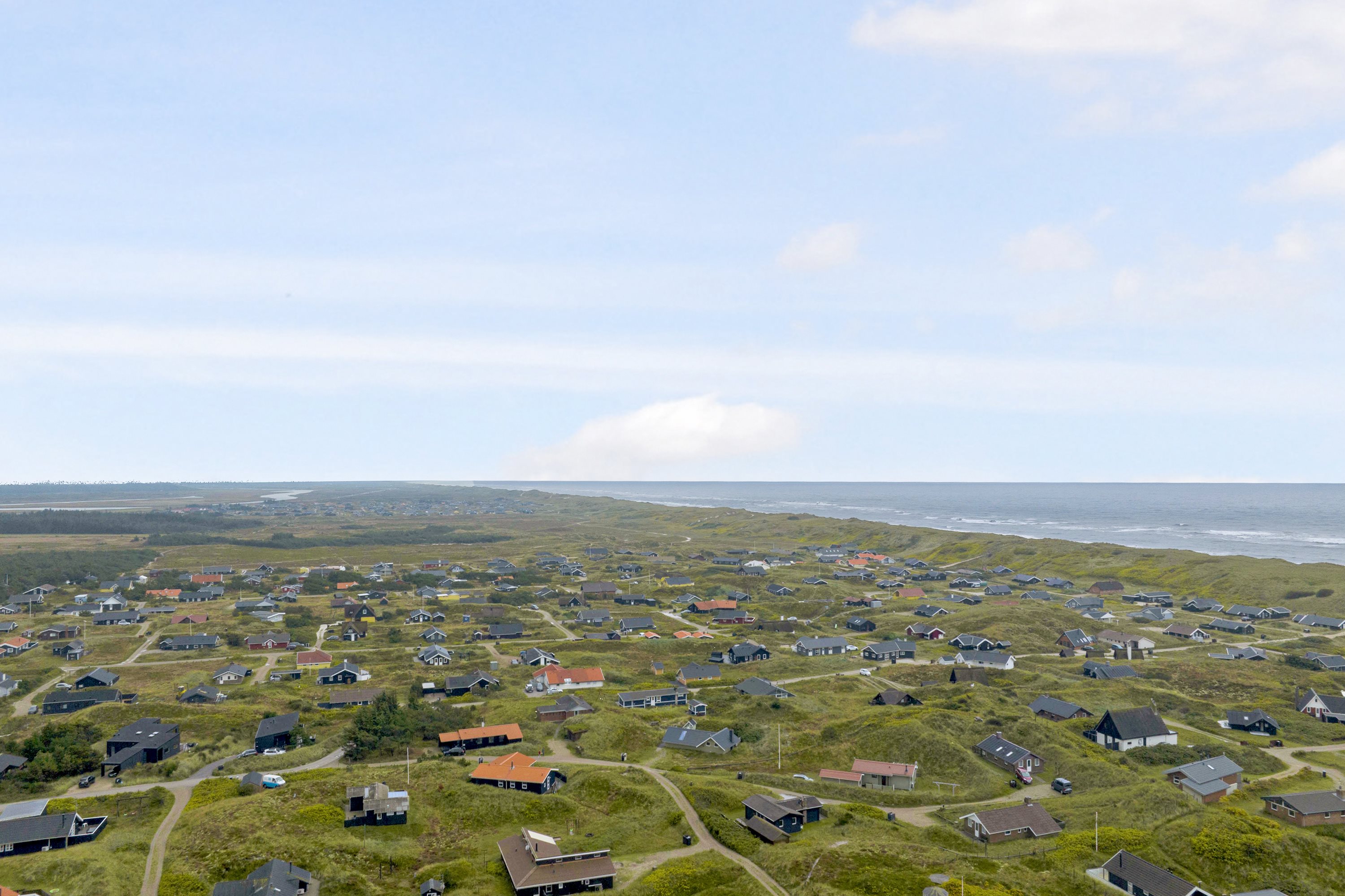 Fremhævet luftfoto billede i fuldskærmstilstand. Billede af Bjerregårdsvej 225, Bjerregaard, 6960 Hvide Sande
