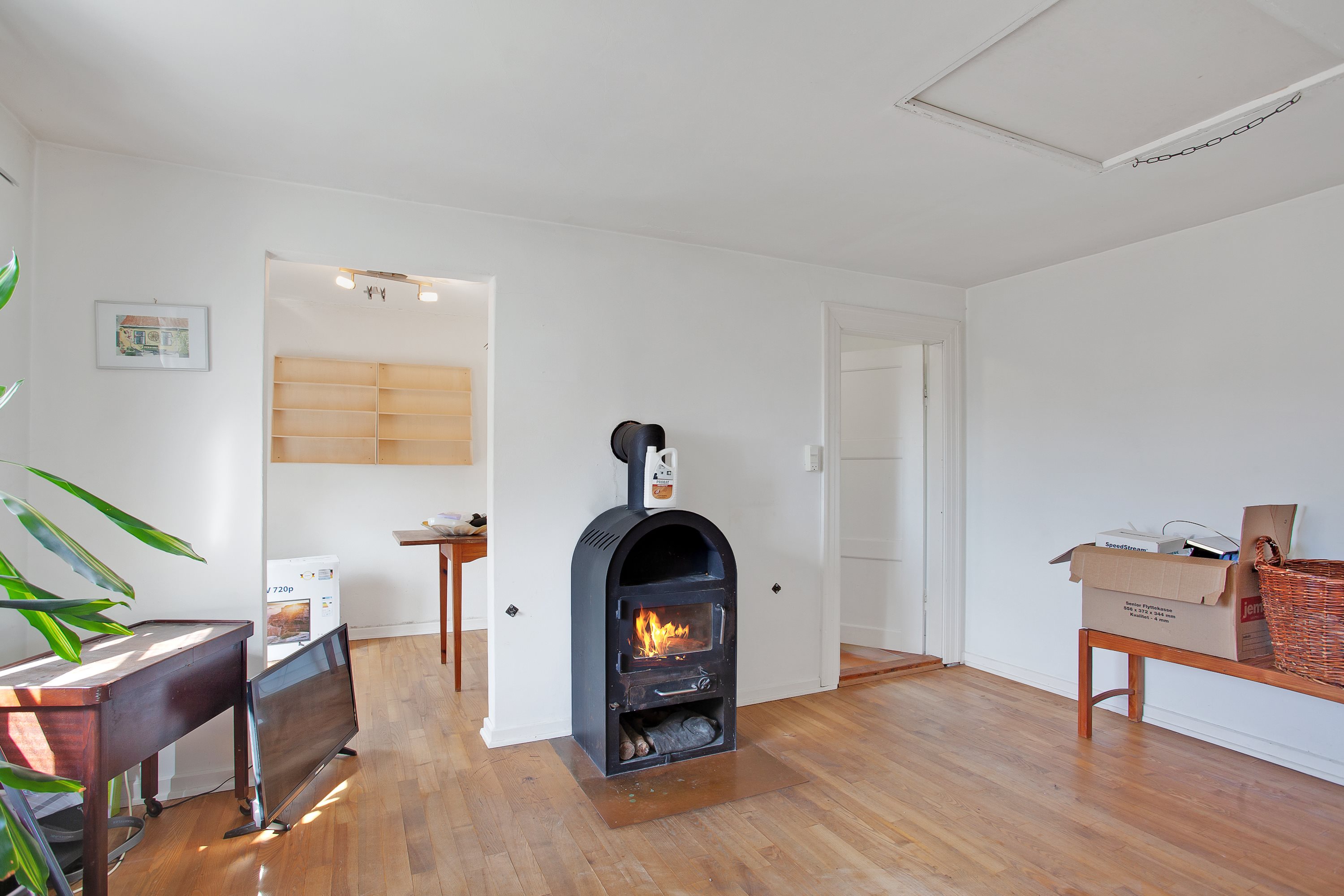 Fremhævet stue billede i fuldskærmstilstand. Billede af Byrum Hovedgade 95, Byrum, 9940 Læsø