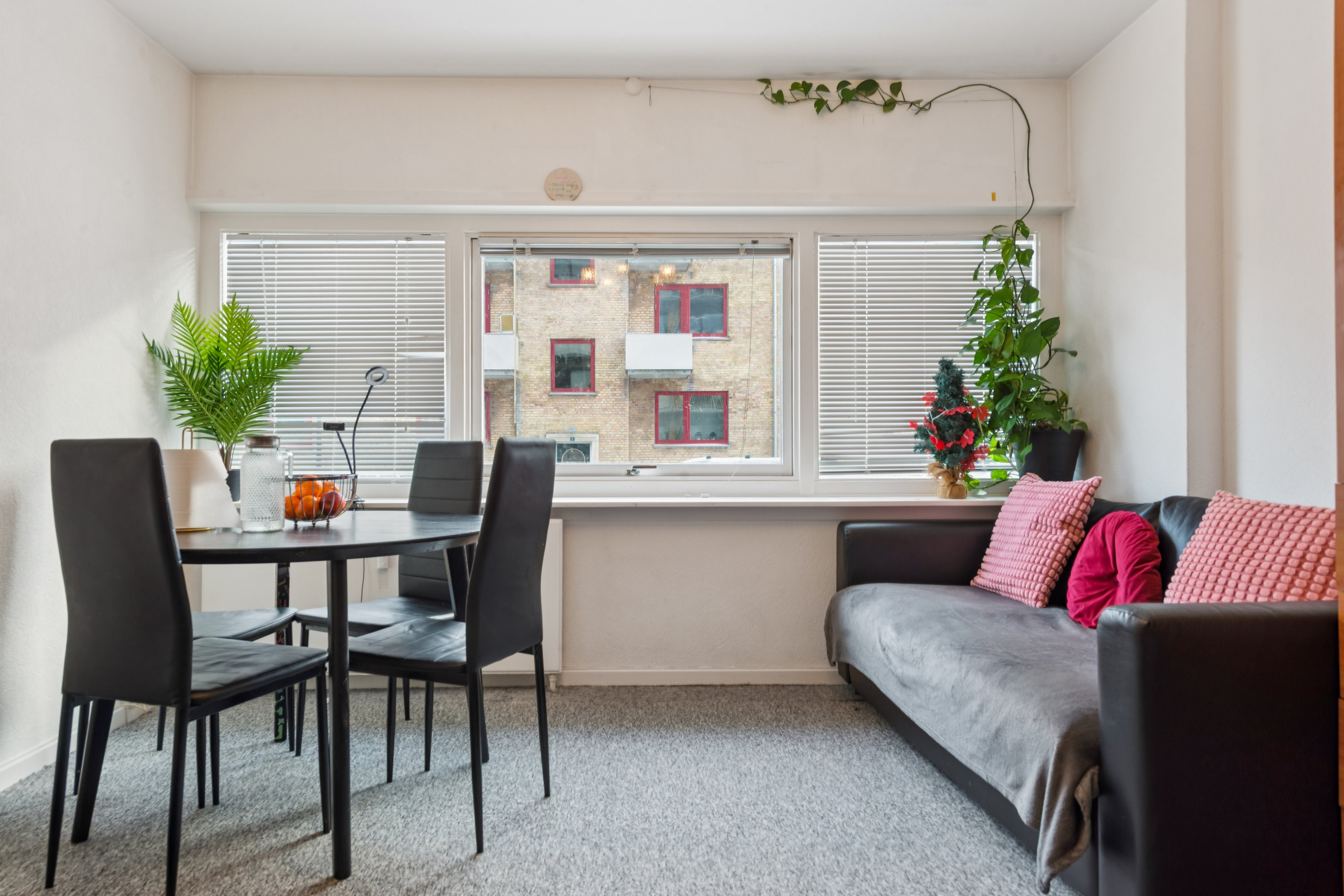 Ejerlejlighed: Stue på Havdrupvej 12, st.. th., 2700 Brønshøj