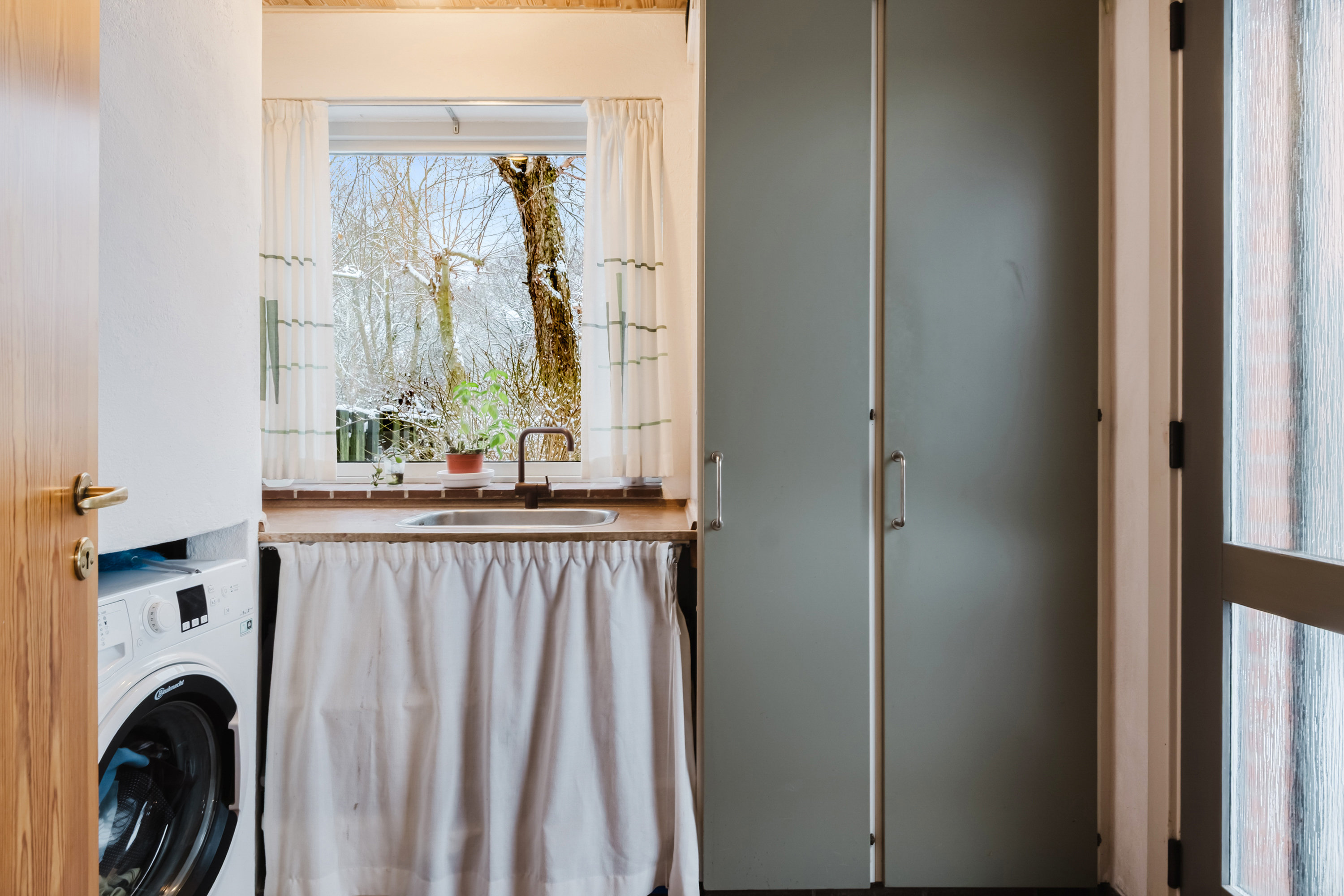 Fremhævet værelse billede i fuldskærmstilstand. Billede af Peder Skrams Vej 29, 5220 Odense SØ